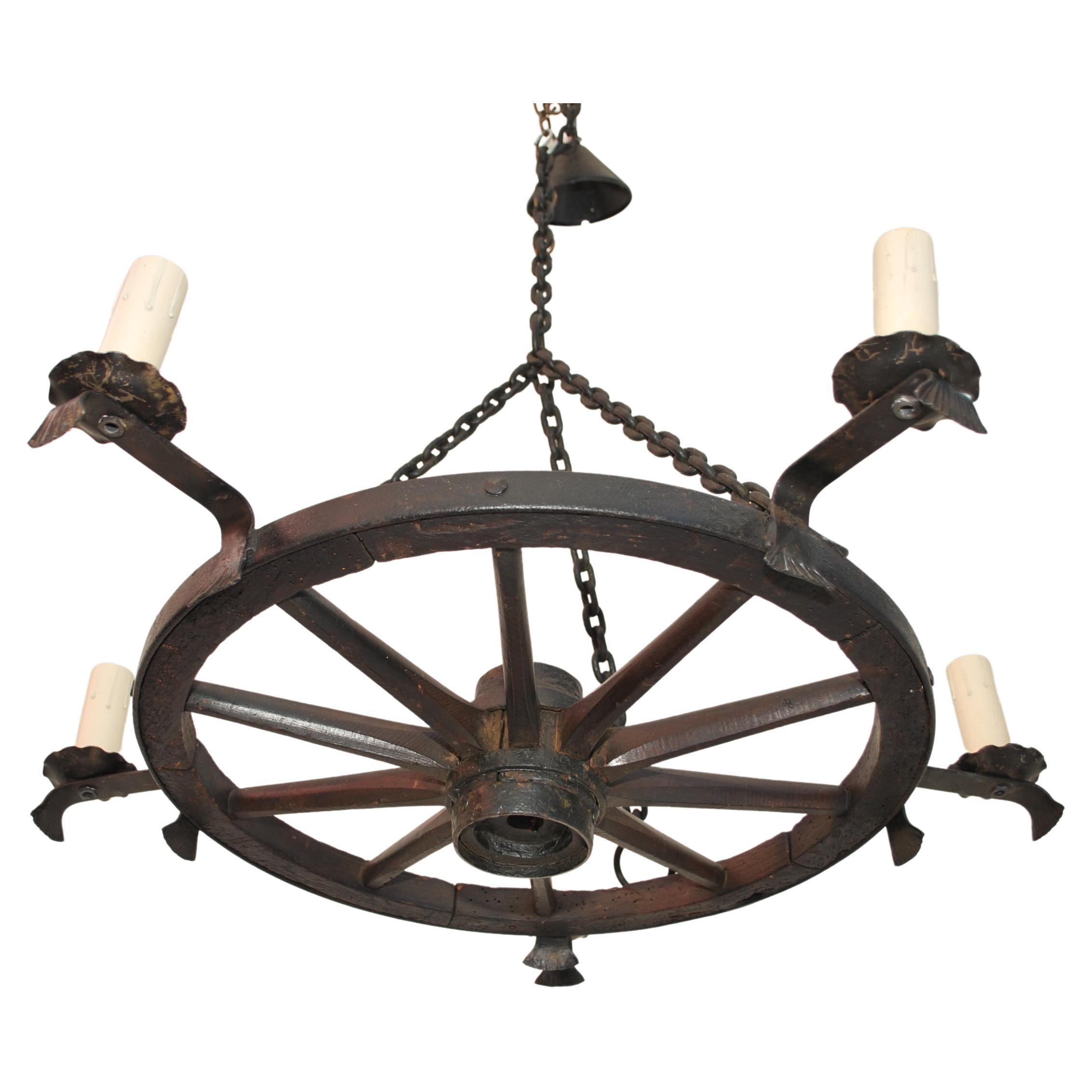 Elegant Late 19th Century Wagon Wheel Chandelier For Sale