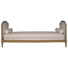 Elegant Late 19th Century French Louis XVI Style Daybed