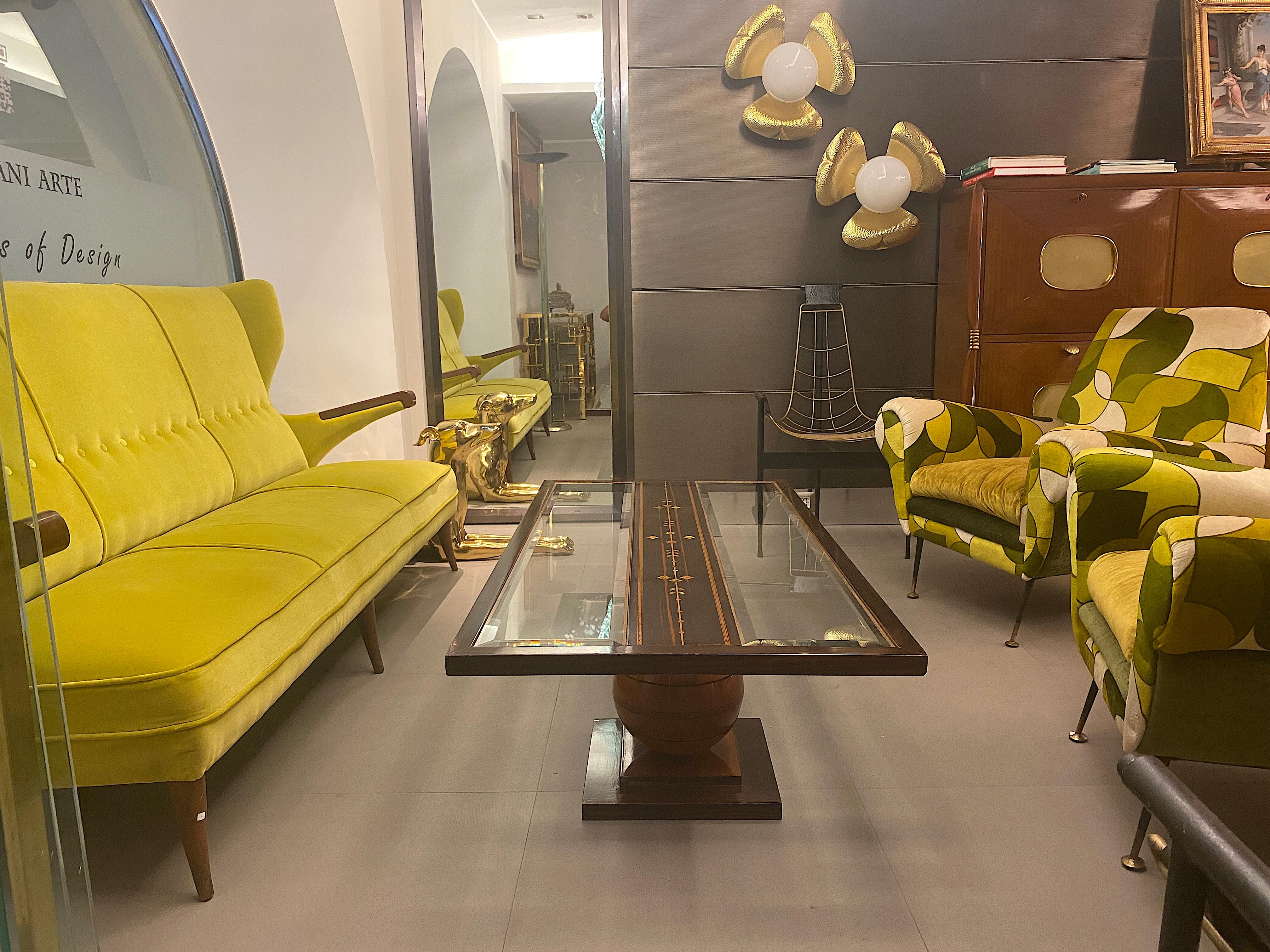 italien Elegant  Table basse Liberty avec un précieux insert en nacre 1920 en vente