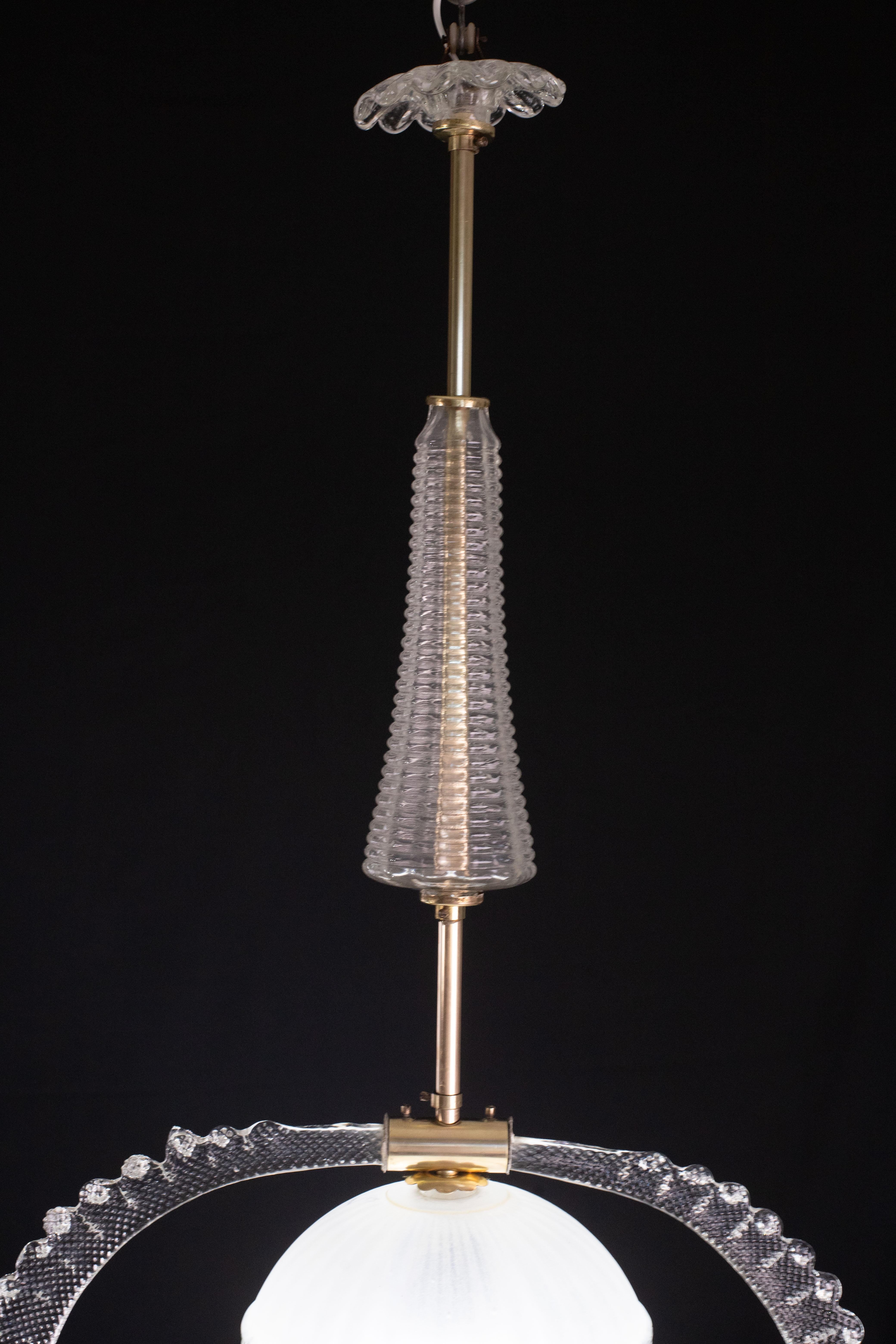 Elegante lampada a sospensione Liberty, vetro di Murano, anni '50 In condizioni buone in vendita a Roma, IT