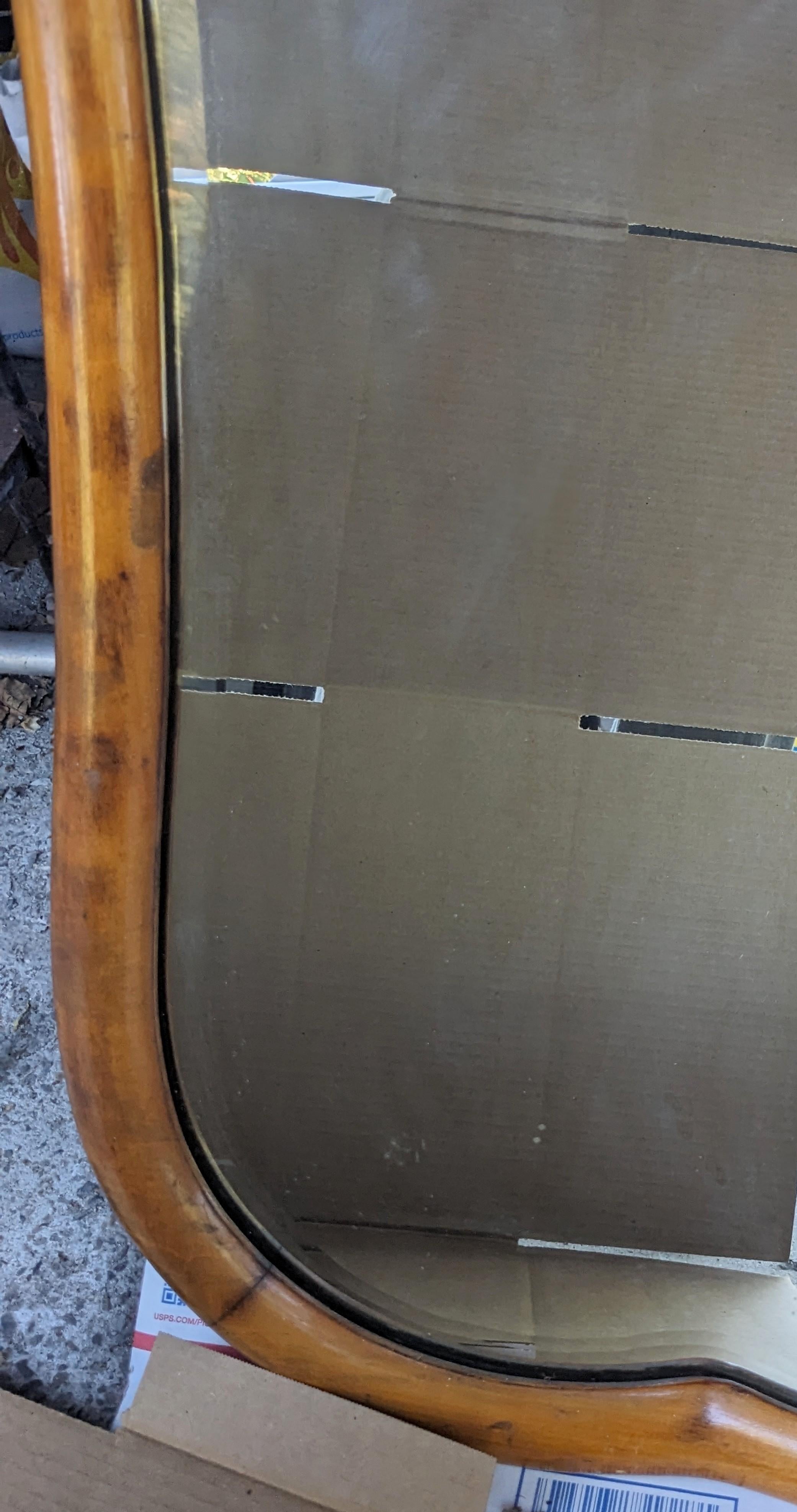 Elegant Lobed Wood Mirror In Good Condition For Sale In Riverdale, NY