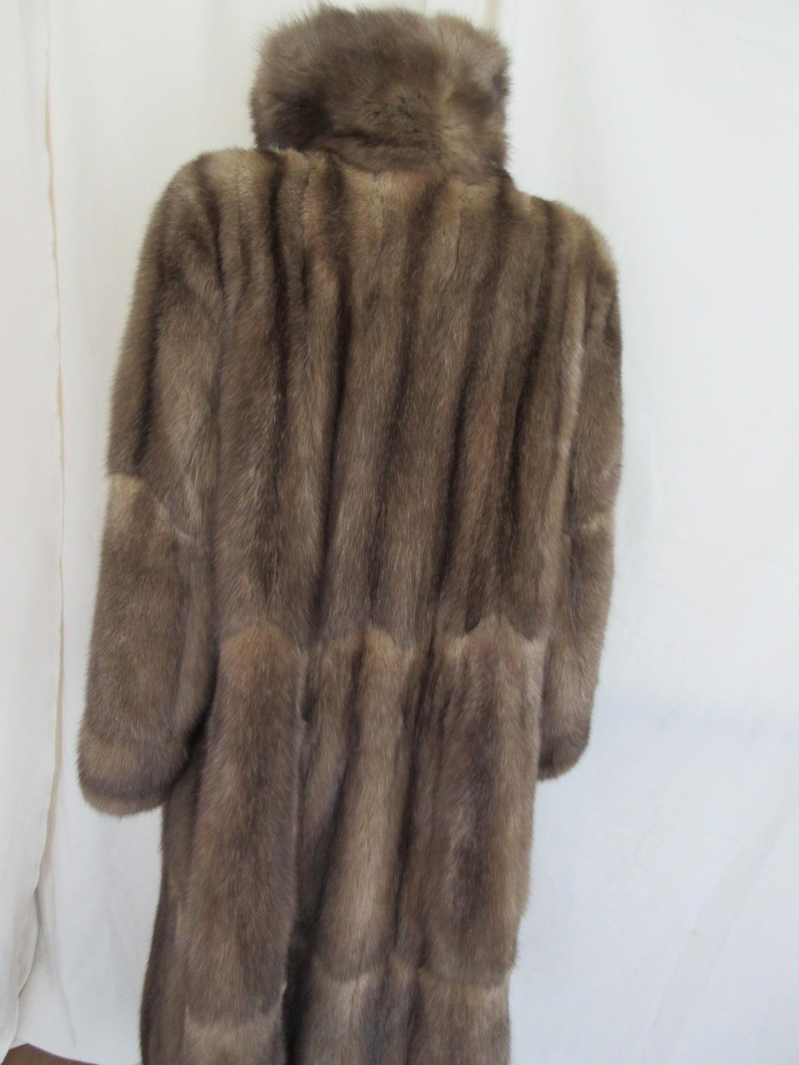 Elegant Long Sable Fur Coat Full Lenght For Sale 4