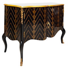 Elegante Kommode im Louis-XV-Stil, spanisches Design des 21. Jahrhunderts