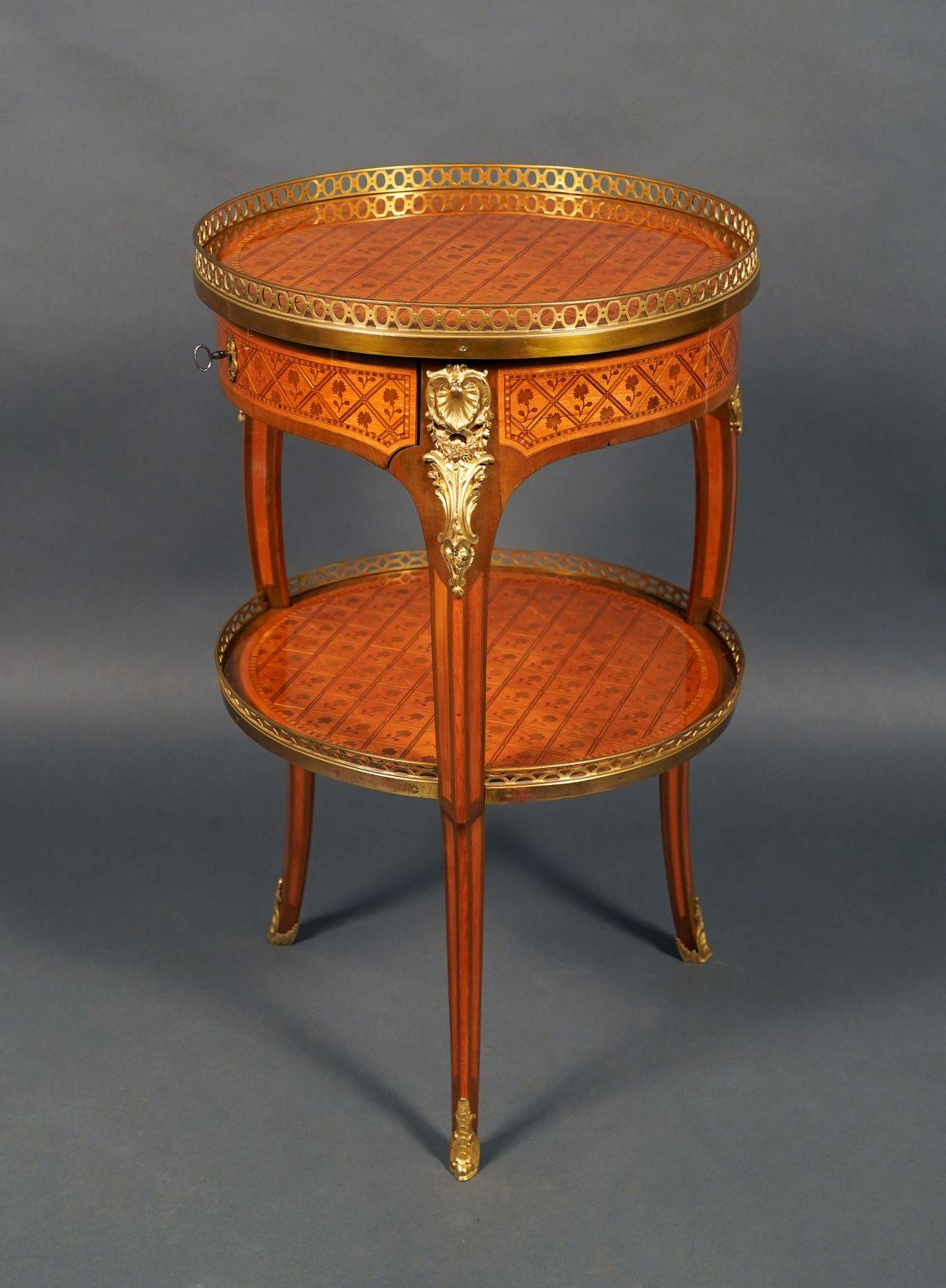 Late 19th Century Elegant Louis XV Style Gueridon  For Sale