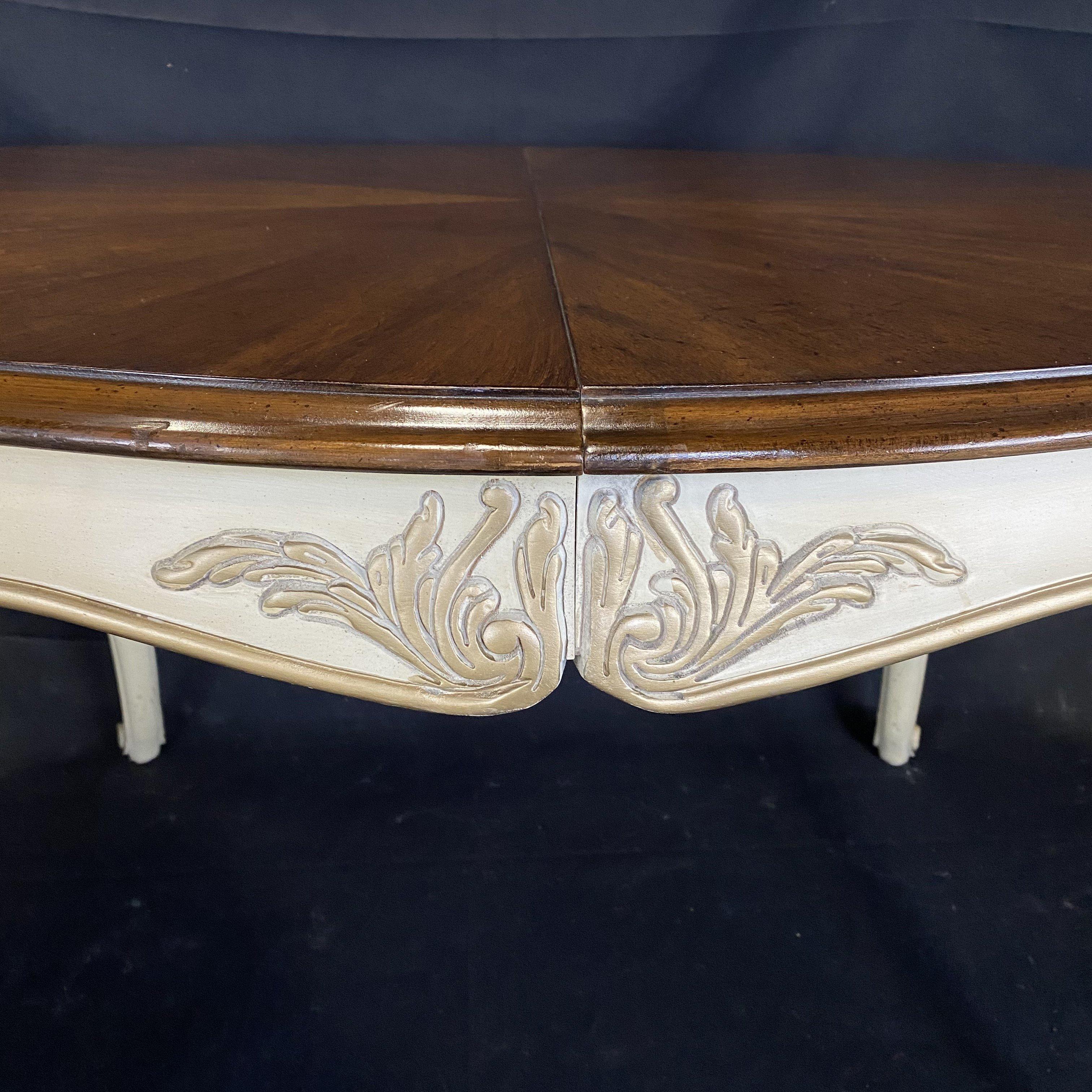 Elegant Louis XV Style Oval Dining Table with Ivory Painted Base and Two Leaves For Sale 8