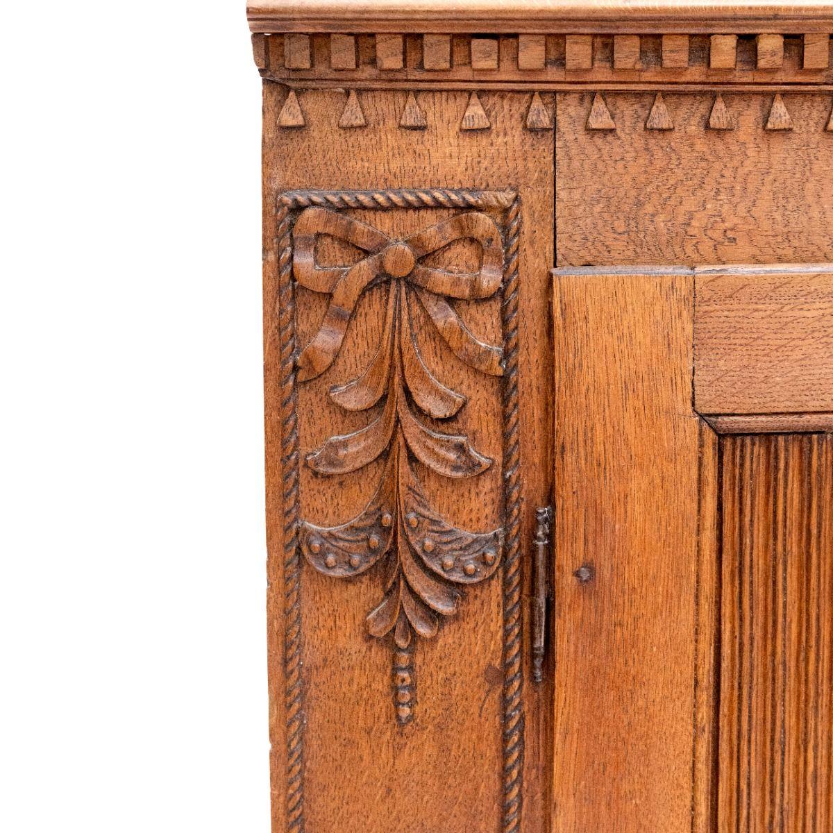 Elegant Louis XVI Corner Cabinet in Oak 4