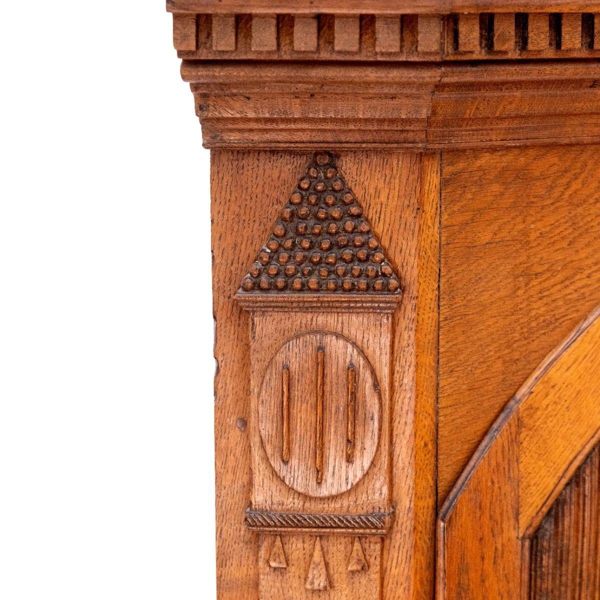 Elegant Louis XVI Corner Cabinet in Oak 3