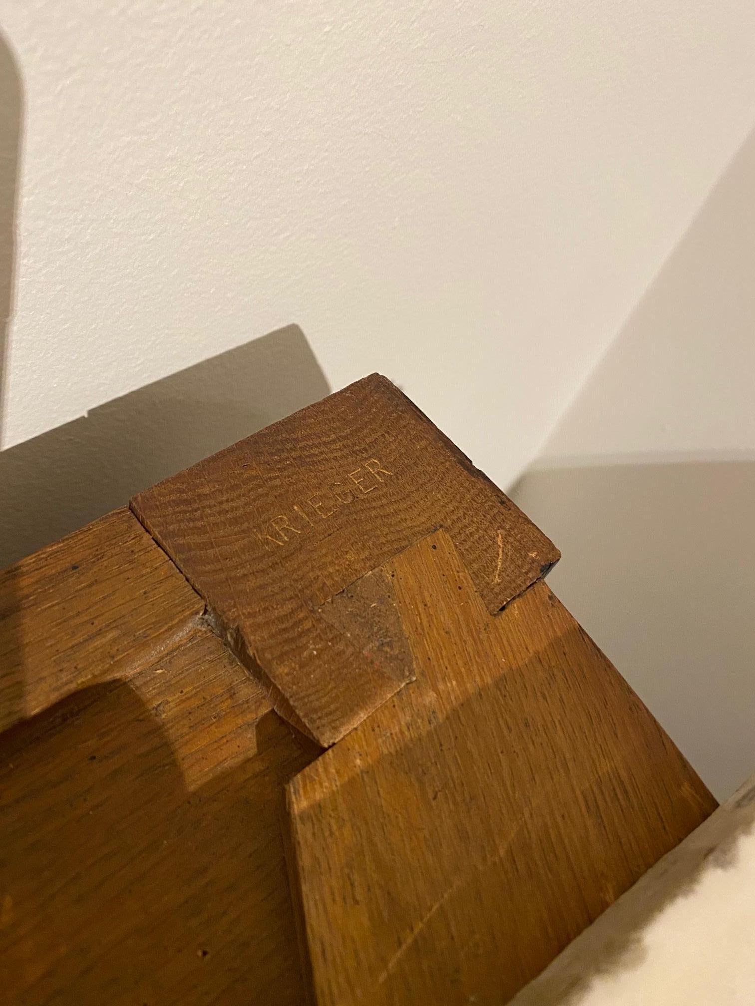 Elegante stile Luigi XVI con laccatura giapponese  Commode Demi Lune di Maison Krieger in vendita 7