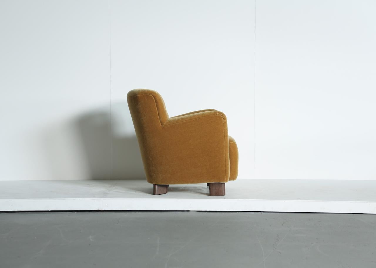 Alpaga Fauteuil de salon élégant, tapissé de mohair pur or jaune en vente