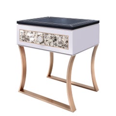 Elegant lounge sofa-side table in high-gloss lacquer and special resin finish
