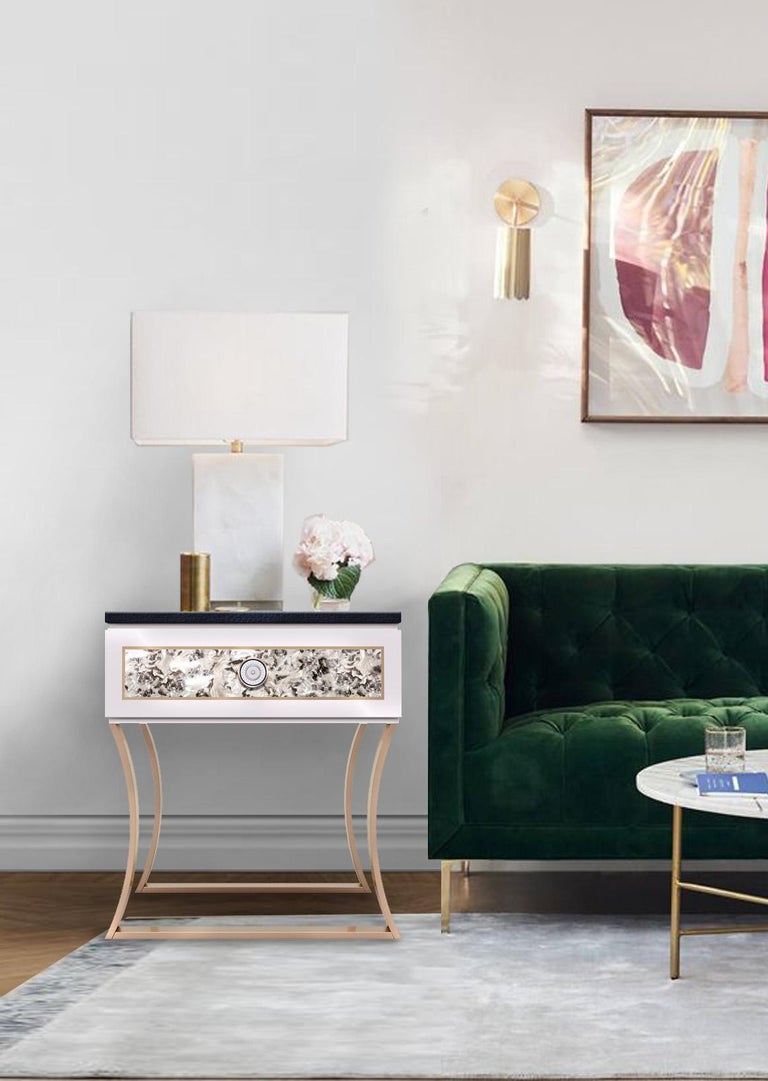 Elegant lounge sofaside table in highgloss lacquer and special resin