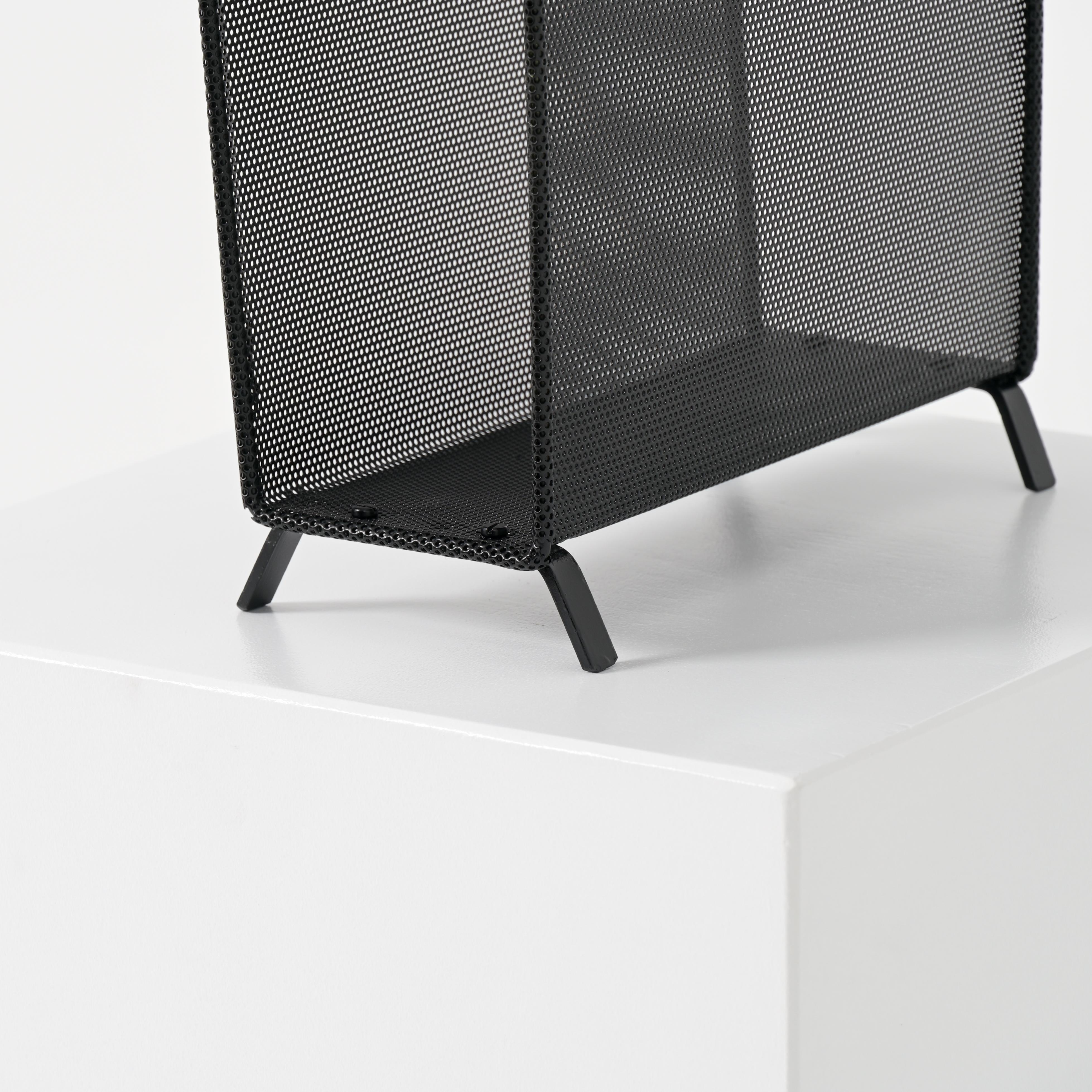 Elegant Magazine Stand by Mathieu Matégot for Artimeta en vente 2