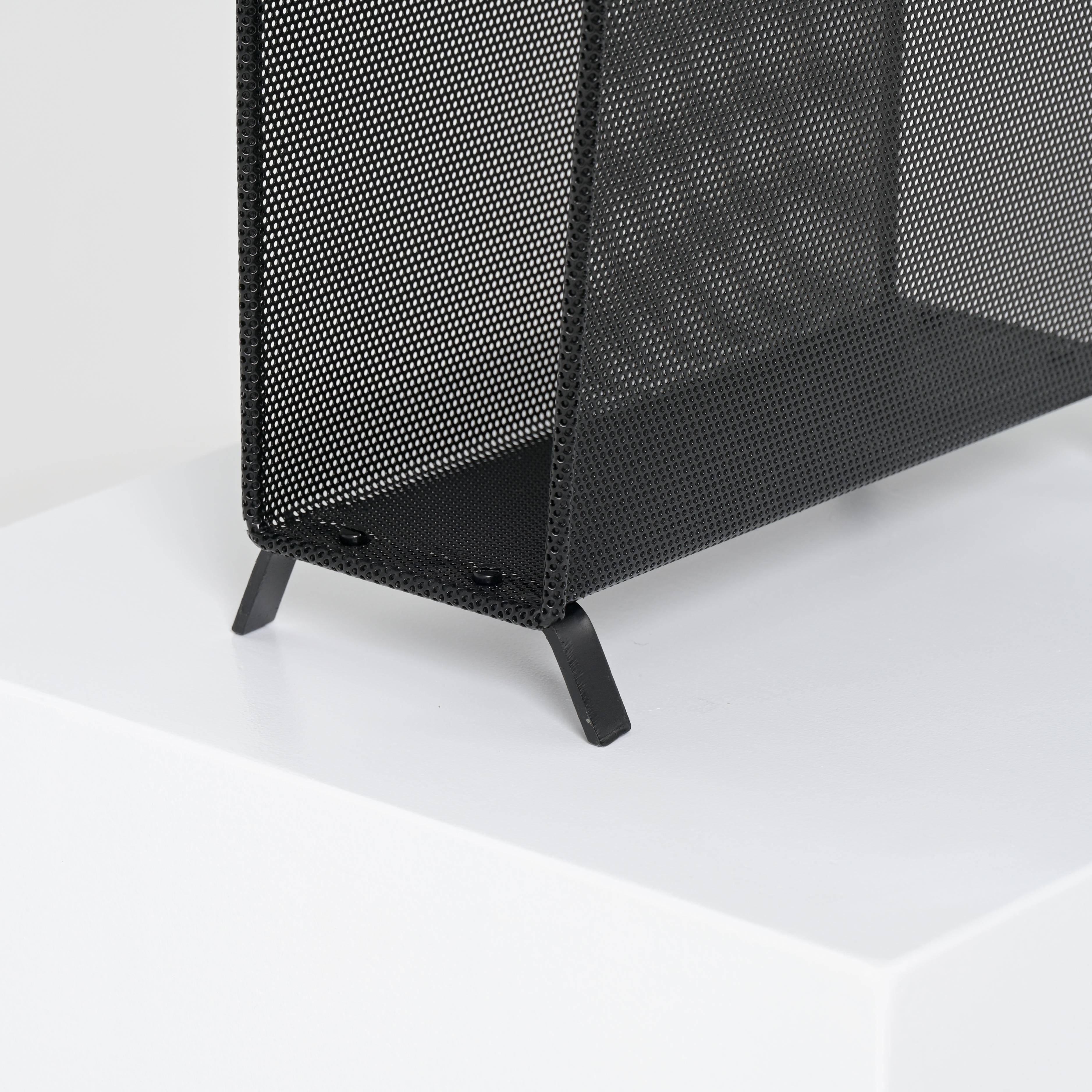 Elegant Magazine Stand by Mathieu Matégot for Artimeta en vente 3