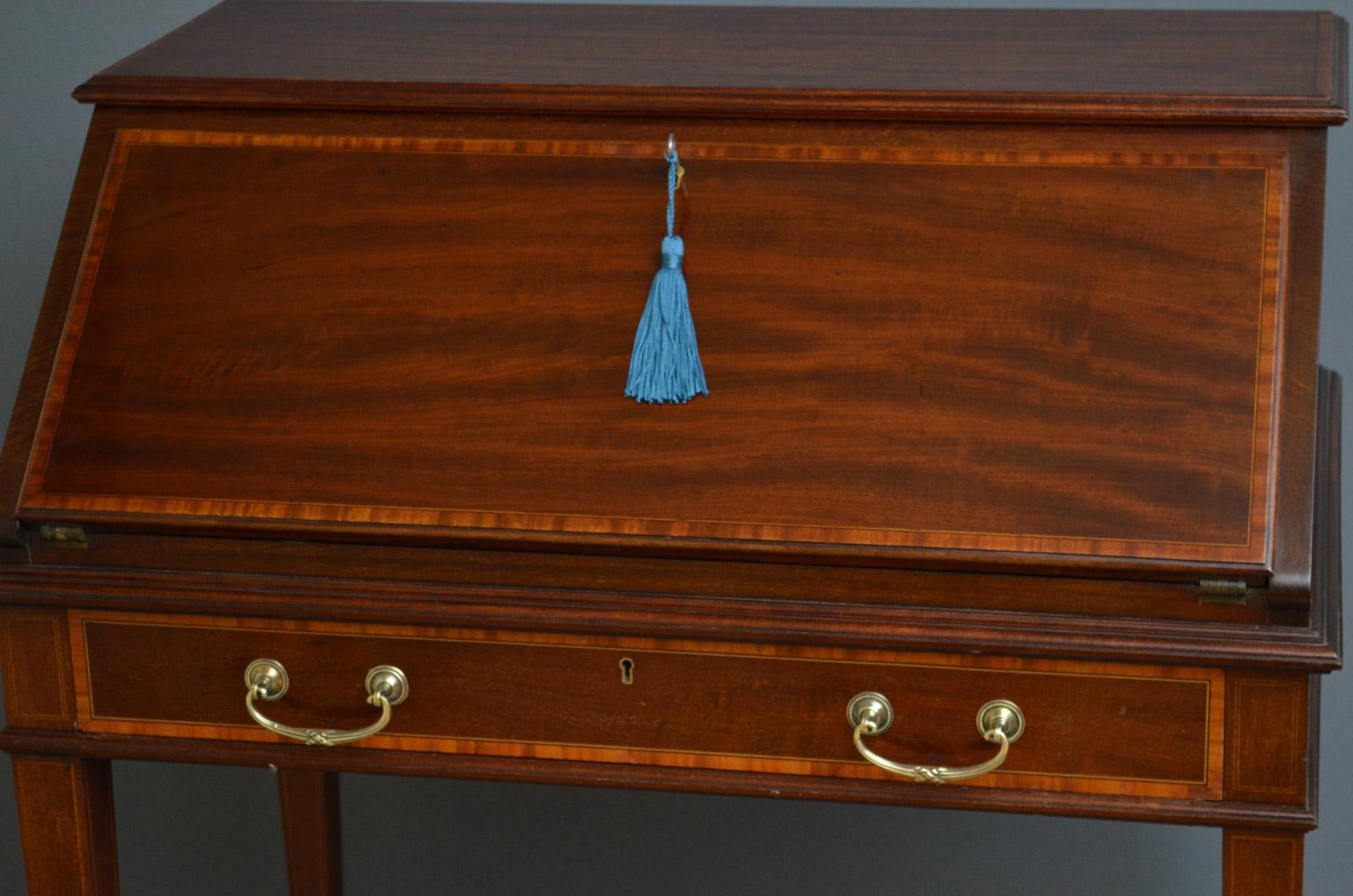 Elegant Mahogany Bureau by Maple & Co. In Good Condition In Whaley Bridge, GB