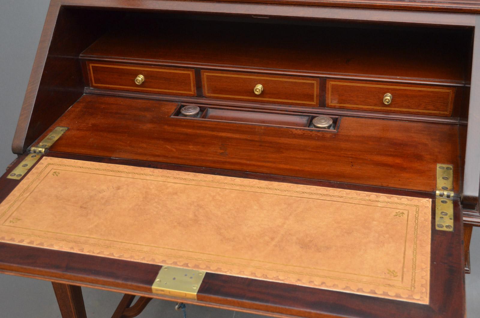 Early 20th Century Elegant Mahogany Bureau by Maple & Co.