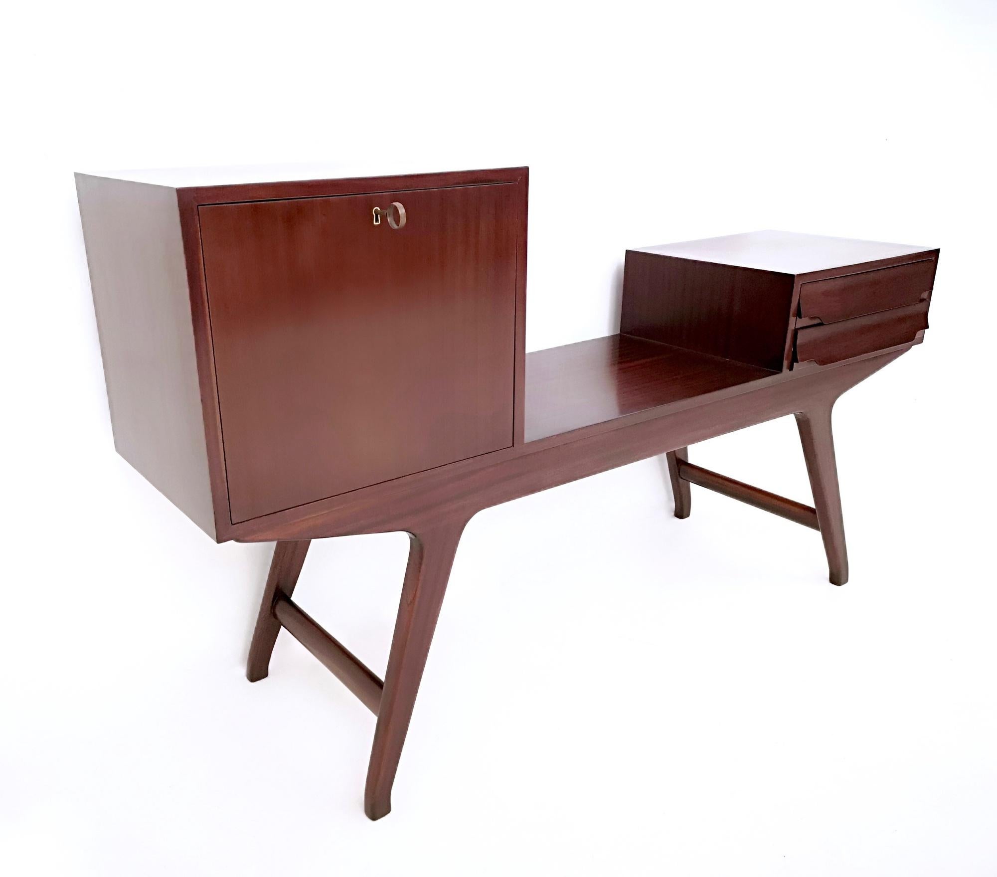 The Vintage Wooden Cabinet / Tv Stand im Stil von Parisi mit Ash Interiors (Moderne der Mitte des Jahrhunderts) im Angebot