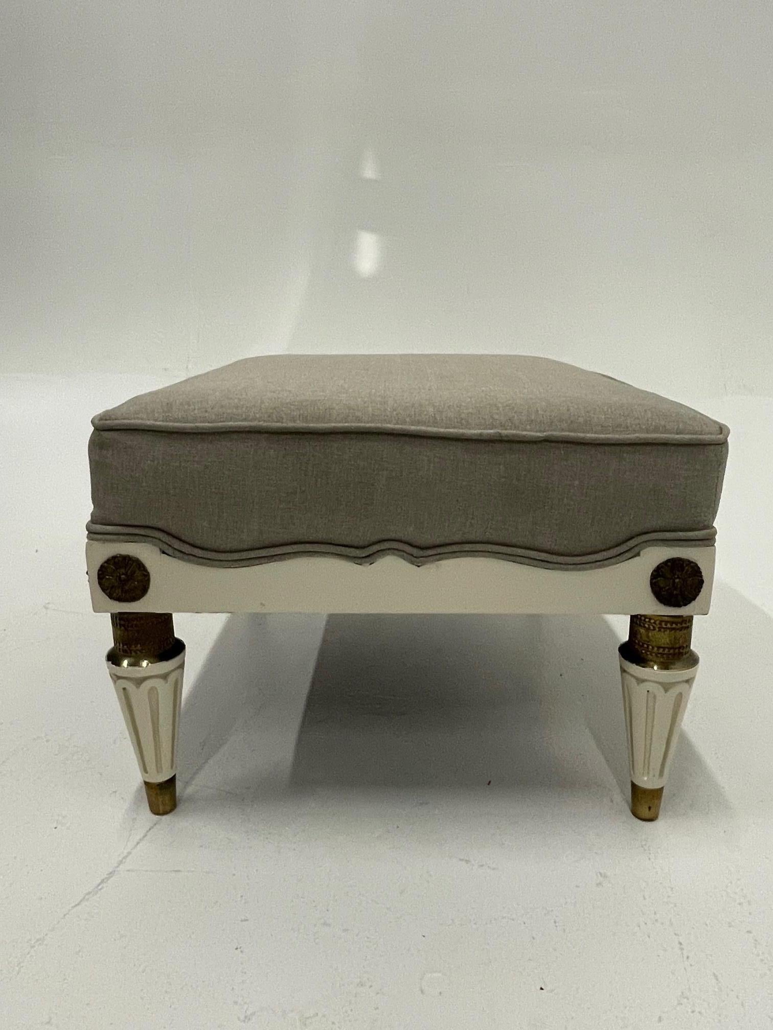 Elegant Maison Jansen White Lacquer and Brass Ottoman with Linen Upholstery 4