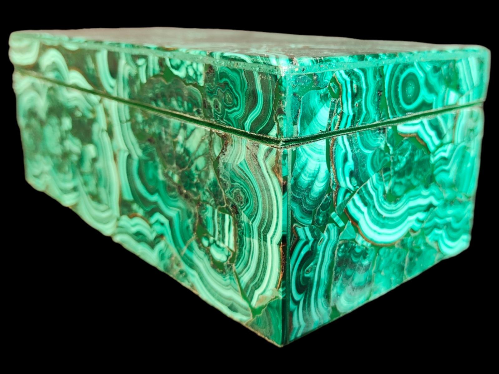 Hand-Crafted Elegant Malachite Box from the 50s 20th Century For Sale