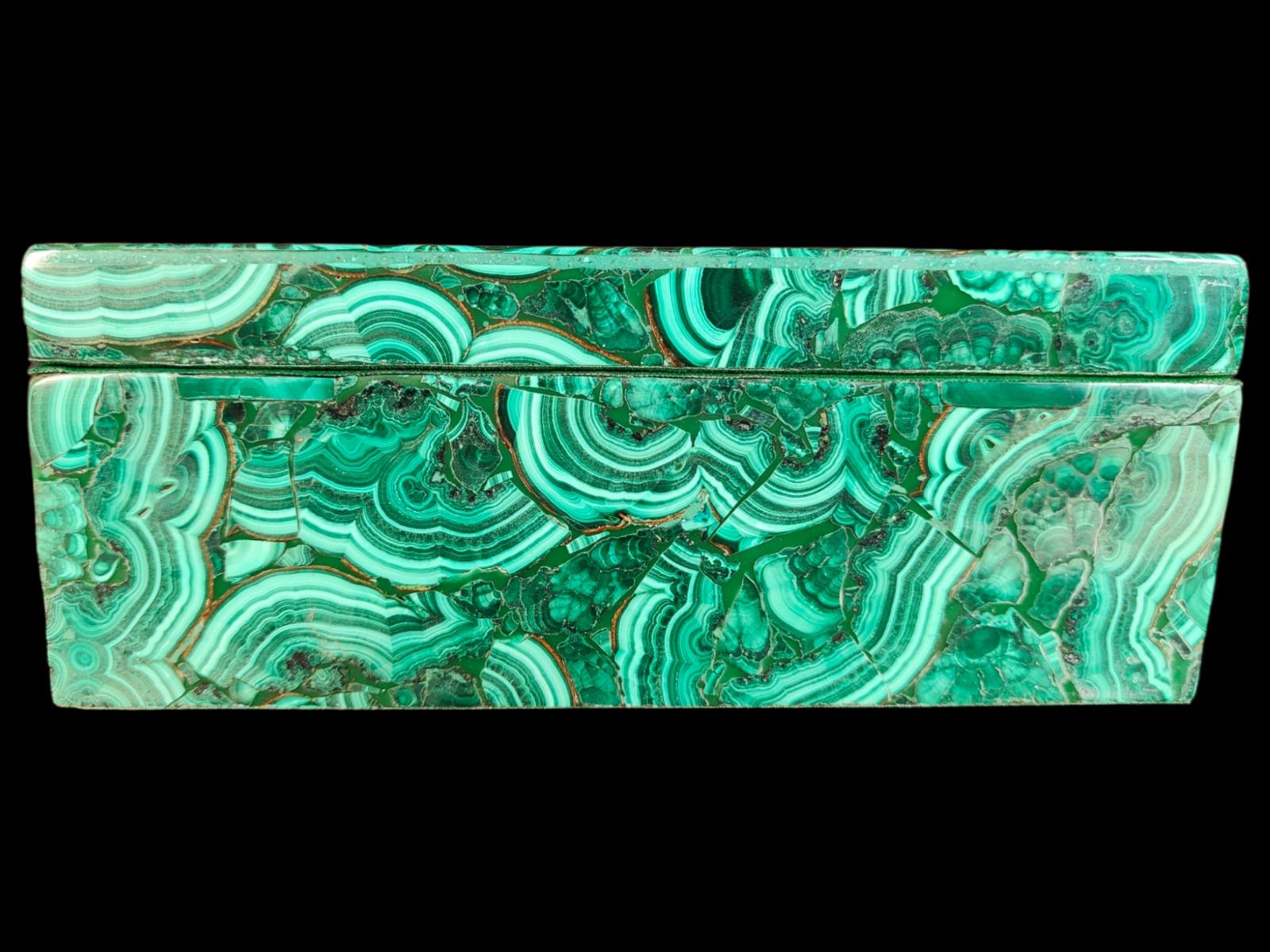 Elegant Malachite Box from the 50s 20th Century For Sale 3
