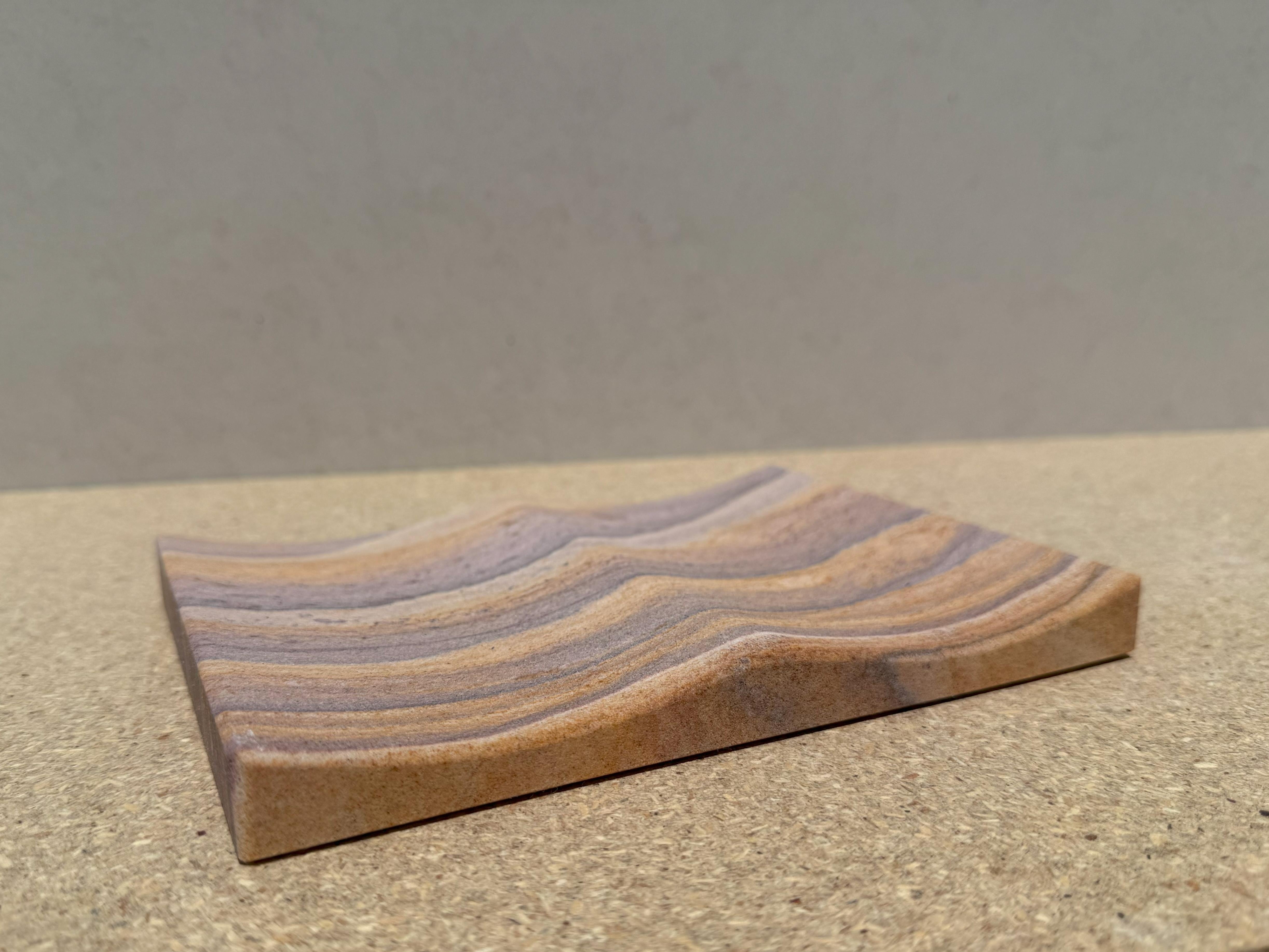 Elegante vassoio in marmo di Joaquín Moll per Meddel Un capolavoro minimalista in A. Stone in vendita 5