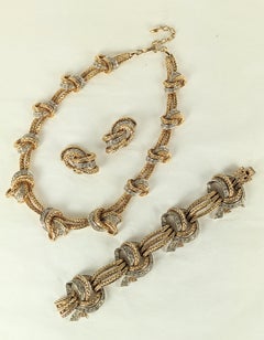 Elegante Conjunto Marcel Boucher Nudo de Oro y Pave