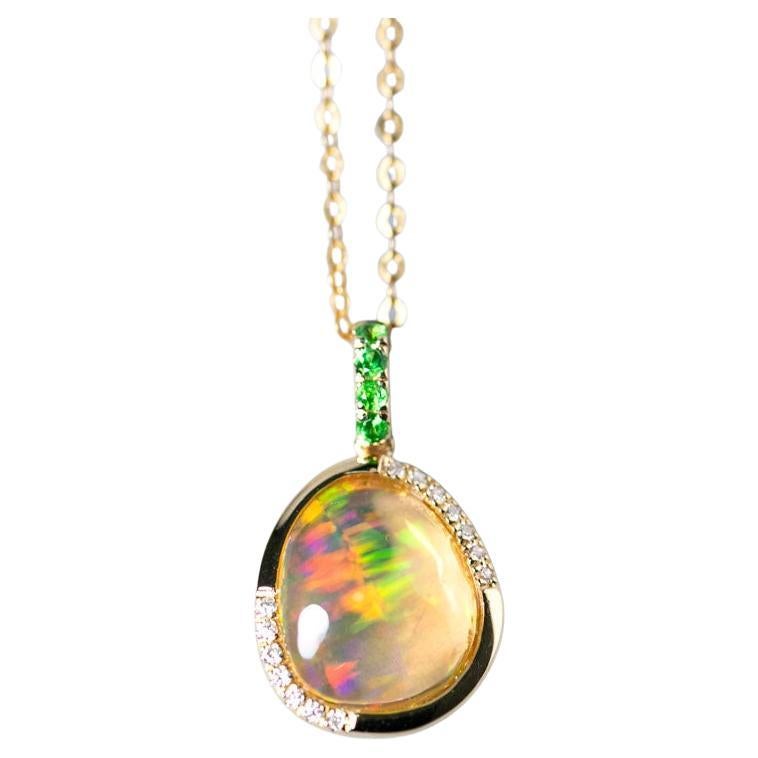 Elegante Collar Colgante Ópalo de Fuego Mexicano, Diamante Tsavorita Oro Amarillo 18K