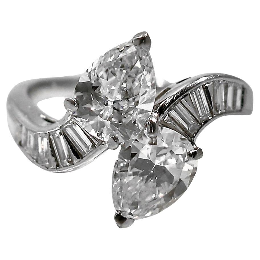 Brilliant Cut Elegant Mid-20th Century Bypass Ring of E Color VS1 Clarity Pear Shape Diamonds
