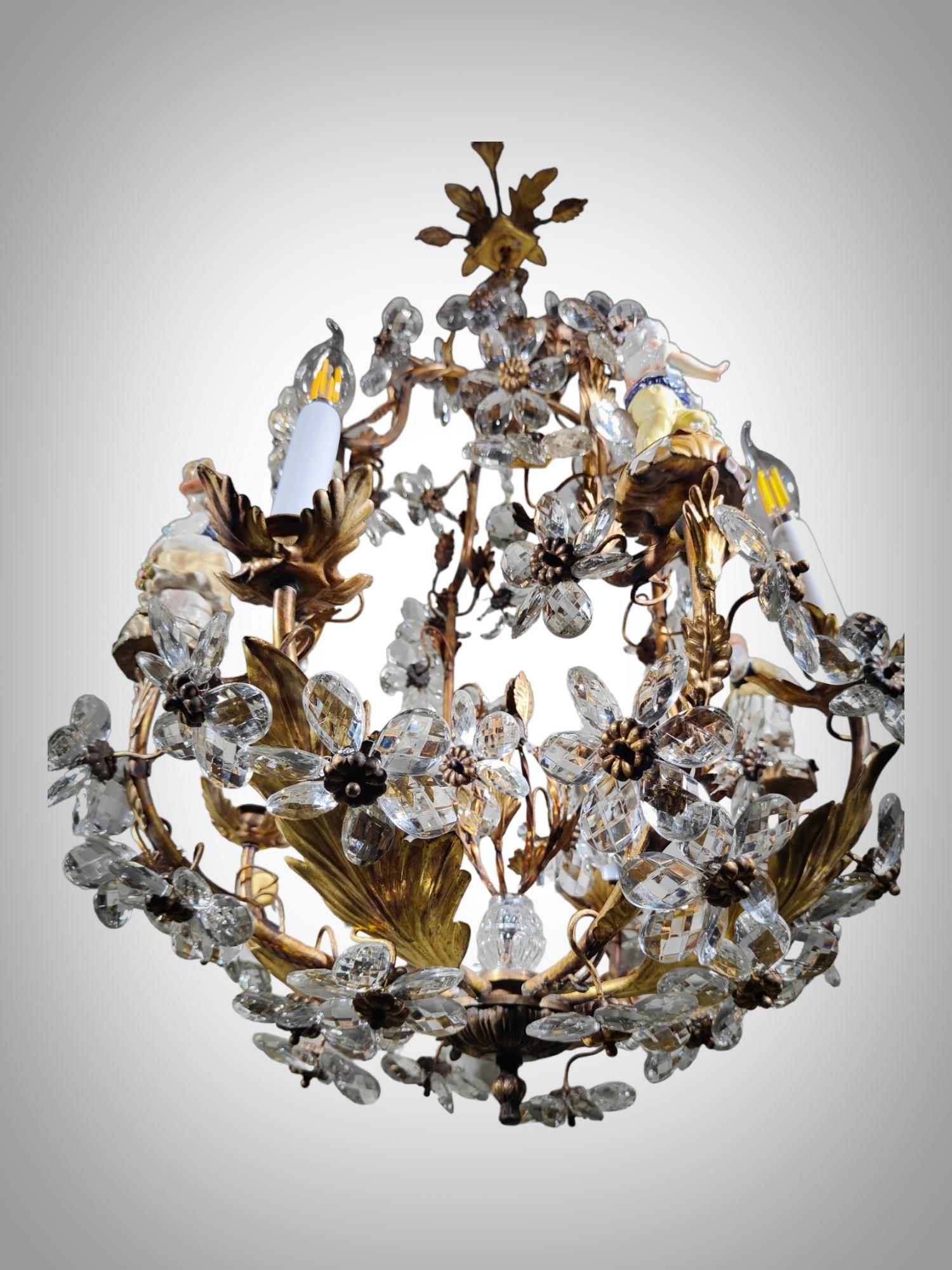 Elegante lámpara de araña Jansen de mediados del siglo XX Cristal en venta