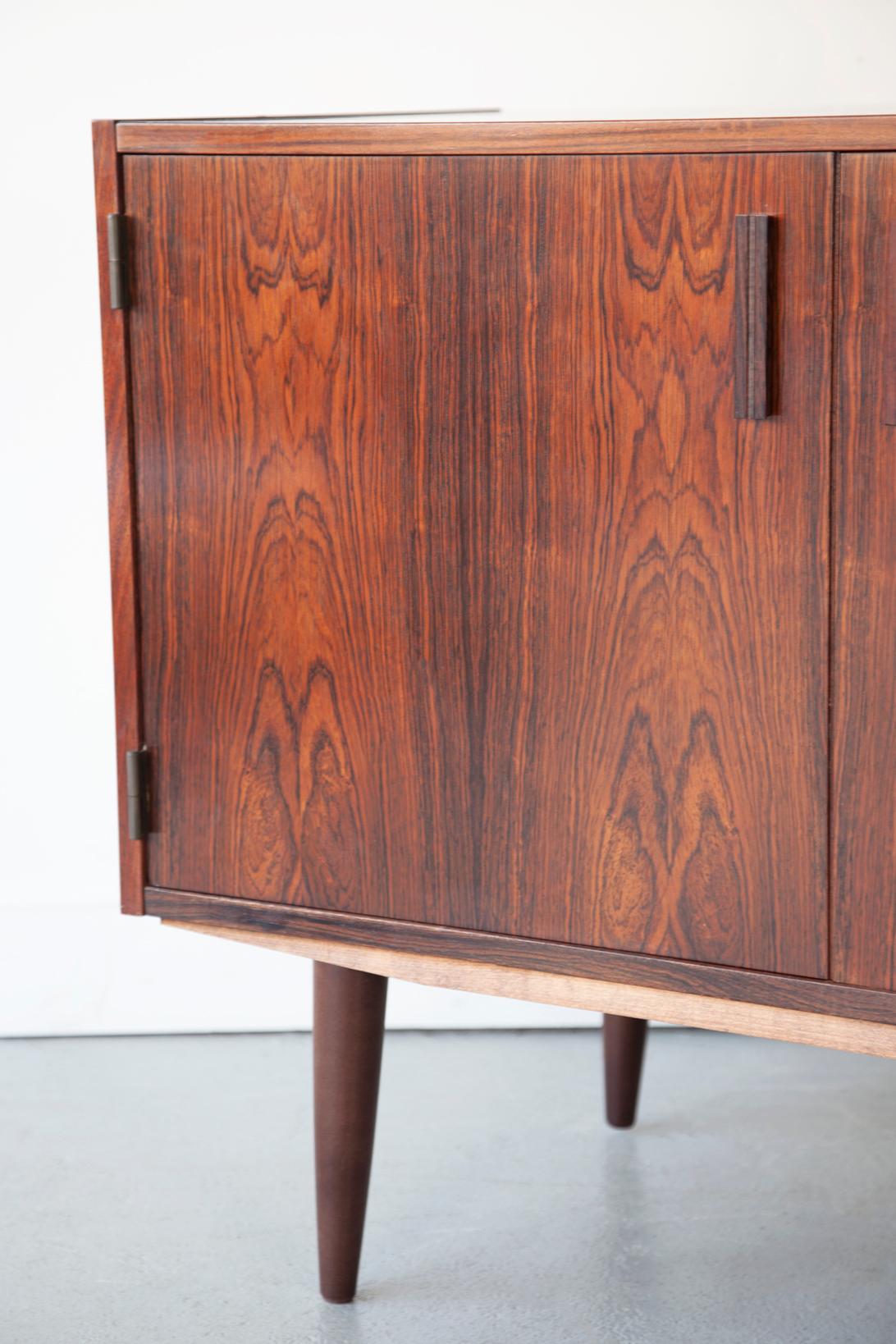 Elegant, Mid-20th Century, Rosewood Cabinet, Denmark In Good Condition In Bristol, GB