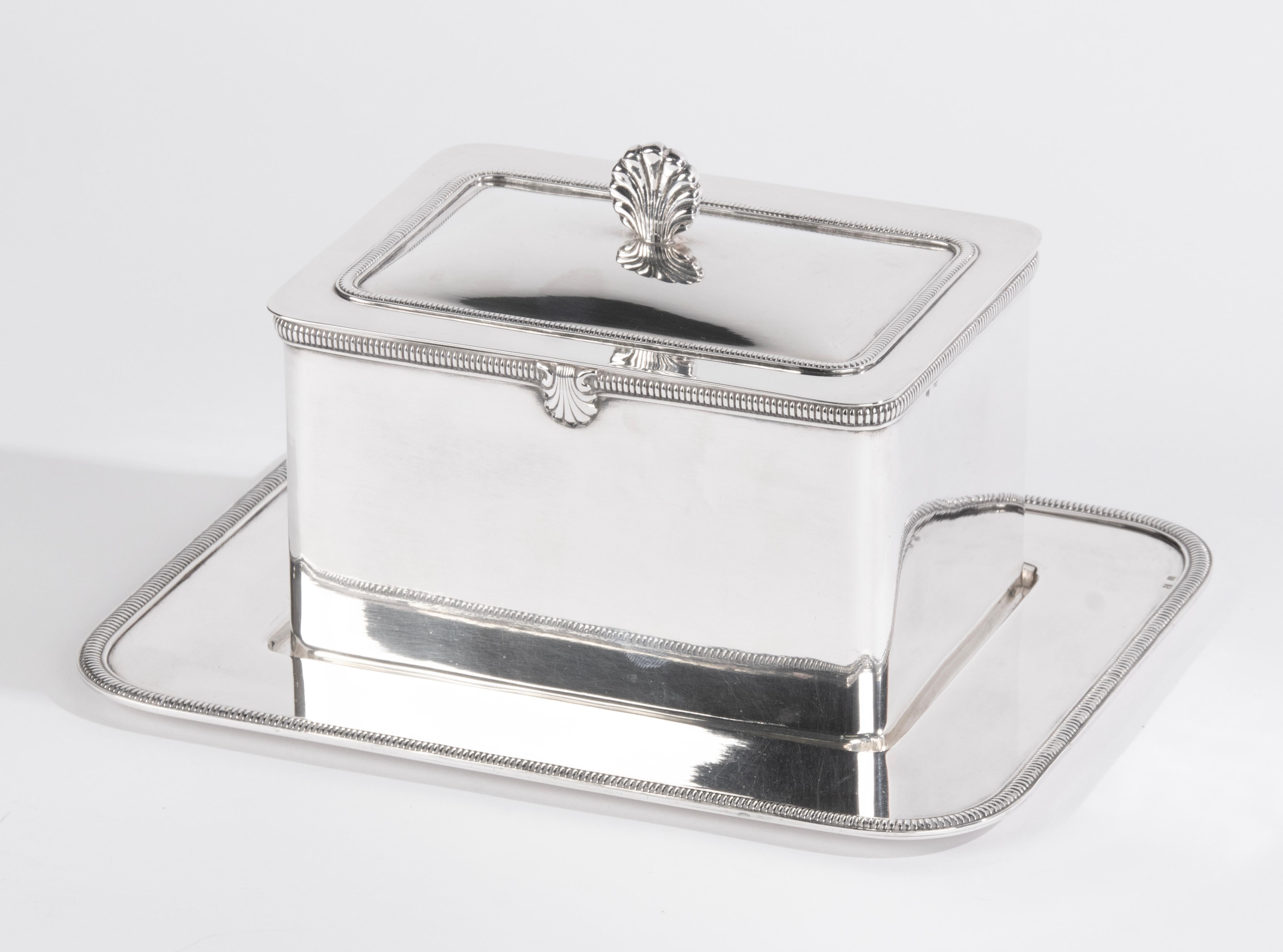 Elegant Mid 20th Century Silver Plated Biscuit Barrel on Tray  For Sale 6