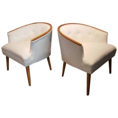 Elegant Mid Century Armchairs in Mahogany
Velvet, Style of Harvey Probber Vintage Elegant Mid Century Armchairs in Mahogany
Velvet, Style of Harvey Probber