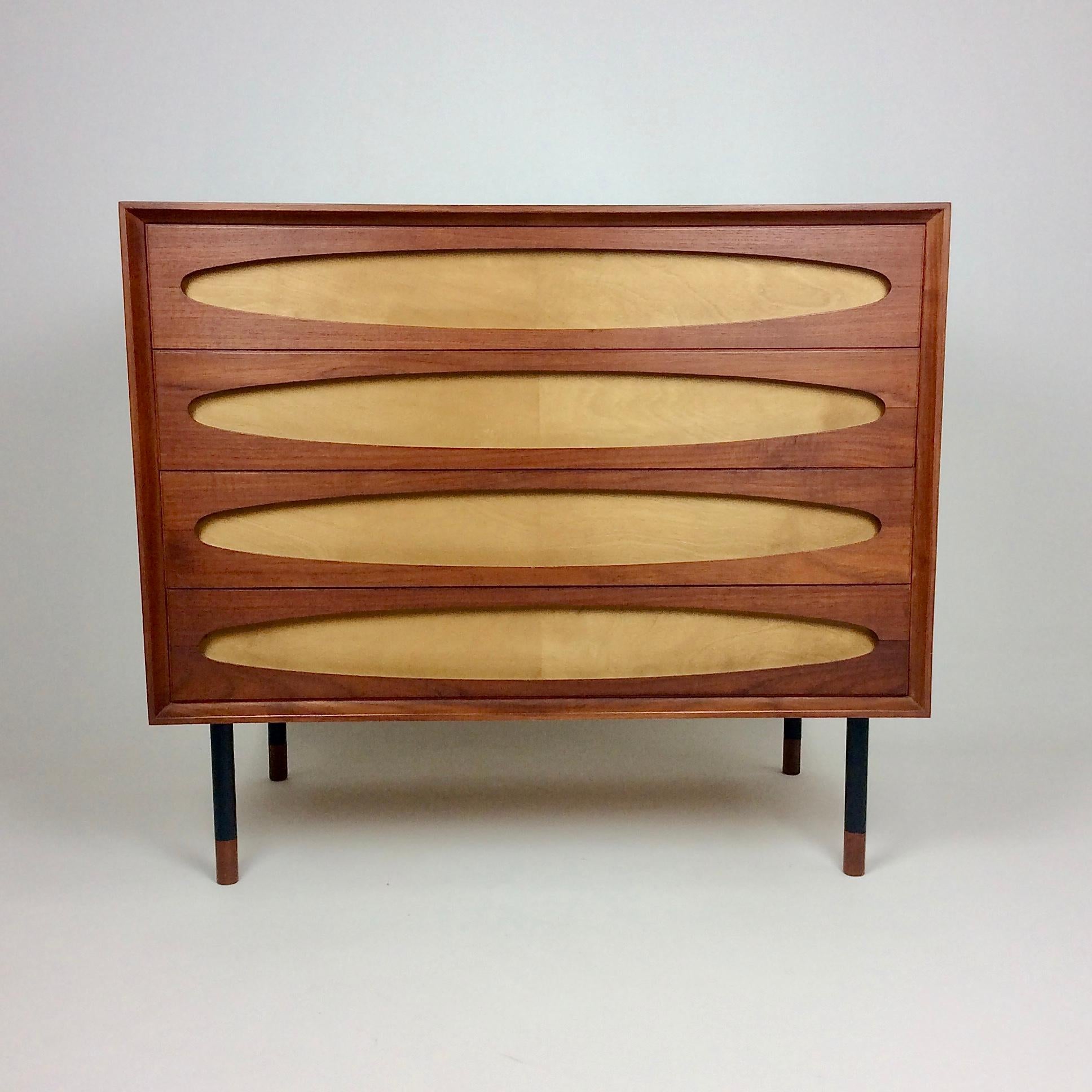 Elegant Midcentury Chest of Drawers, for Bazzani, circa 1955, Italy 7