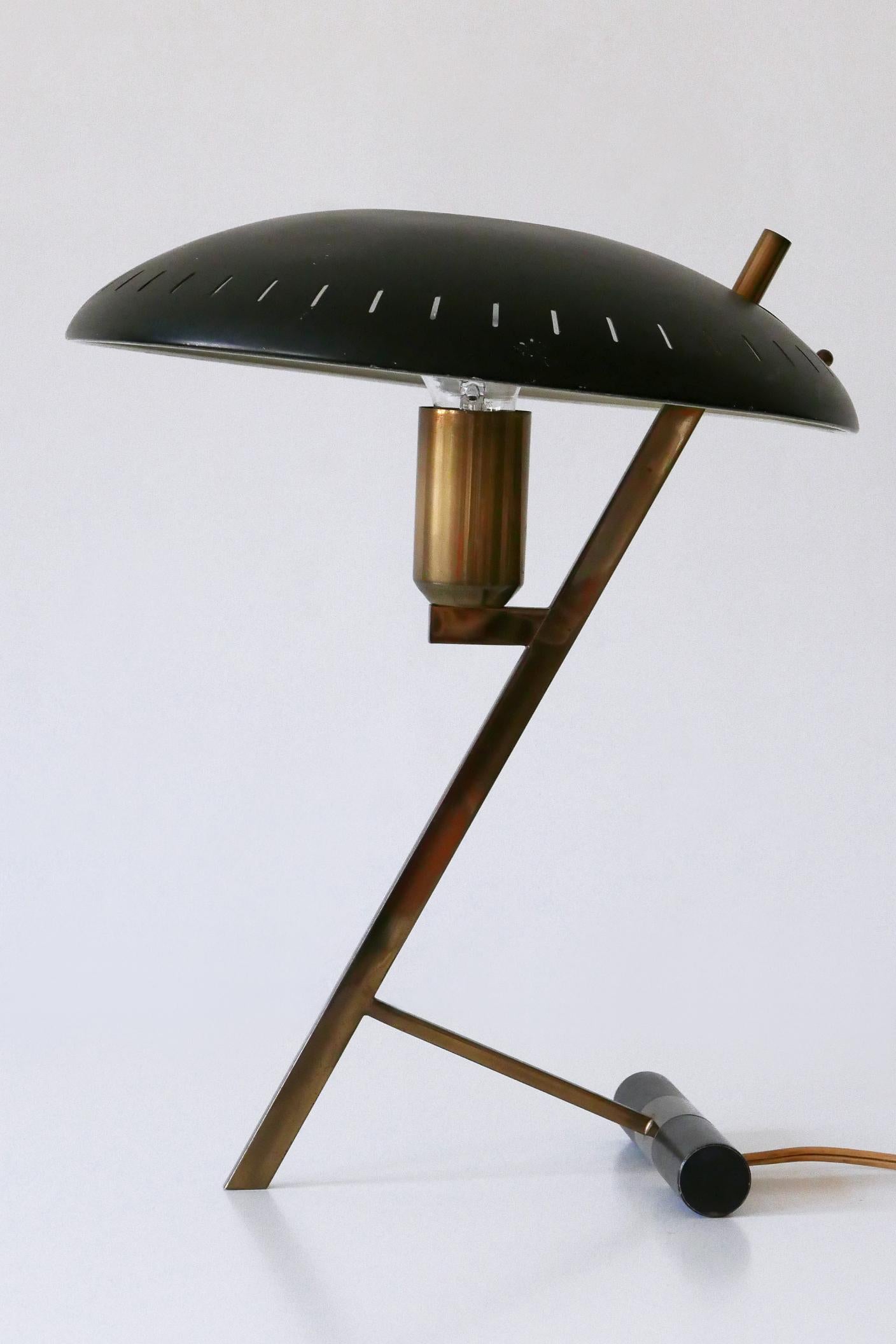 Mid-Century Modern Elegance de la lampe de table 