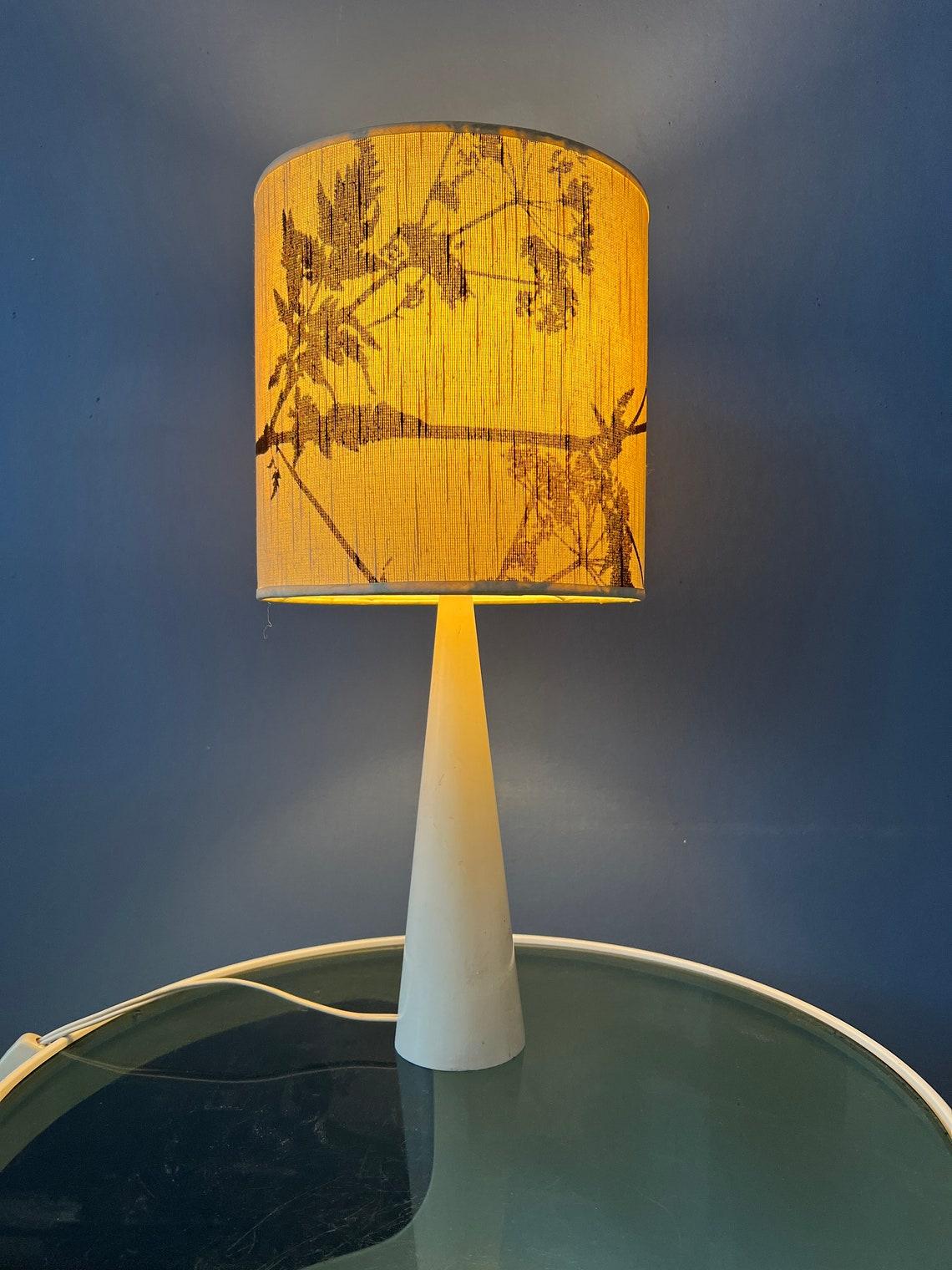 Elegant Mid Century Desk Lamp With Beautifully Patterned Shade, 1970s In Good Condition For Sale In ROTTERDAM, ZH