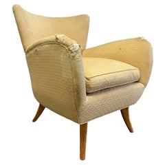 Elegant Mid Century Ernst Schwadron Lounge Chair with Maple Tapered Legs