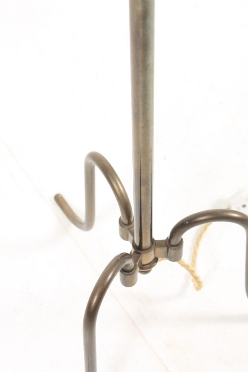 Elegant Midcentury Floor Lamp in Brass by Lysberg Hansen , Danish Design In Good Condition In Lejre, DK