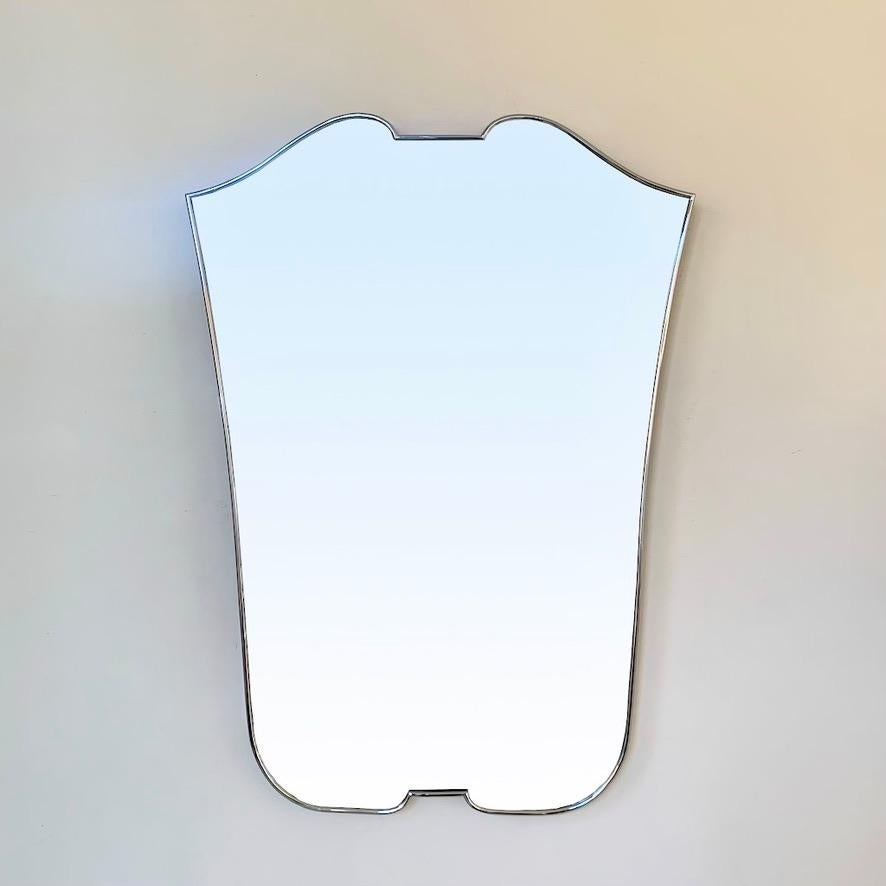 Elegance Miroir italien du milieu du siècle à cadre chromé, années 1950 en vente 8