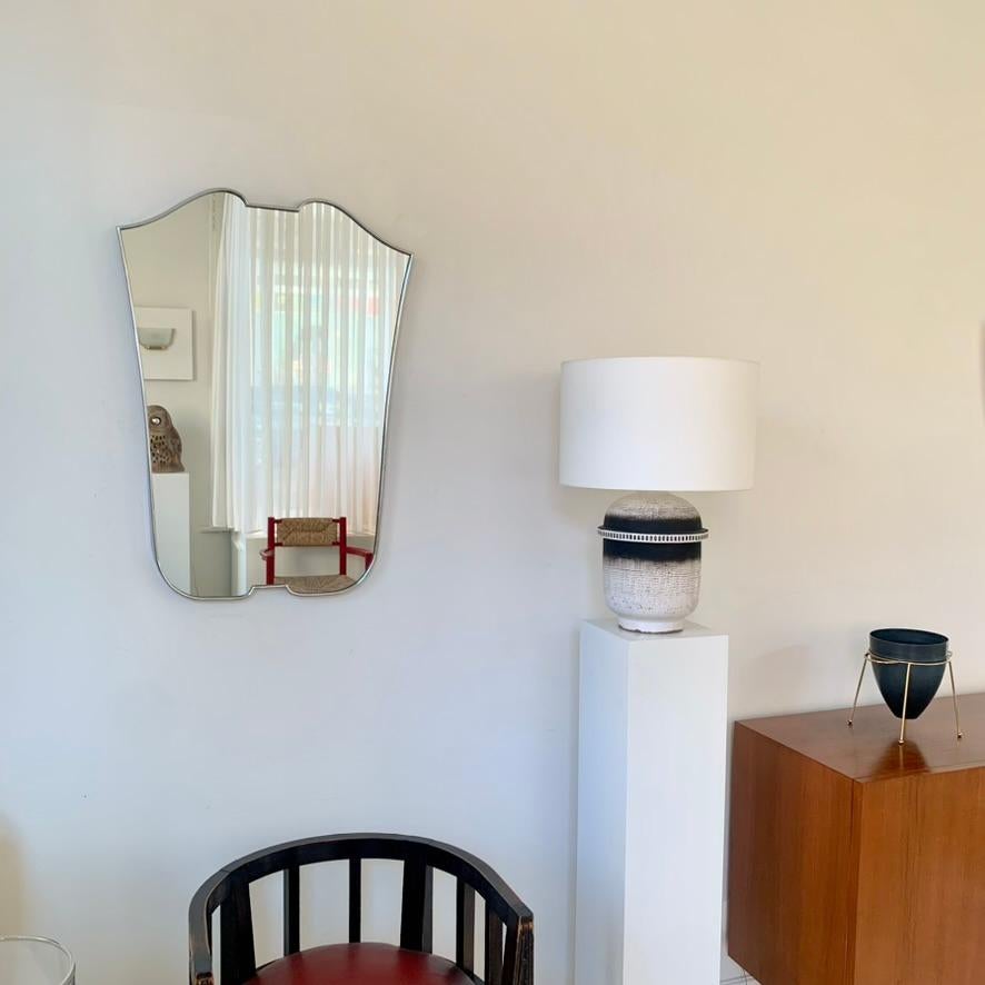Elegance Miroir italien du milieu du siècle à cadre chromé, années 1950 en vente 2