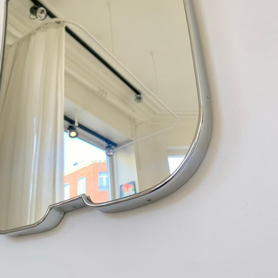 Elegance Miroir italien du milieu du siècle à cadre chromé, années 1950 en vente 3