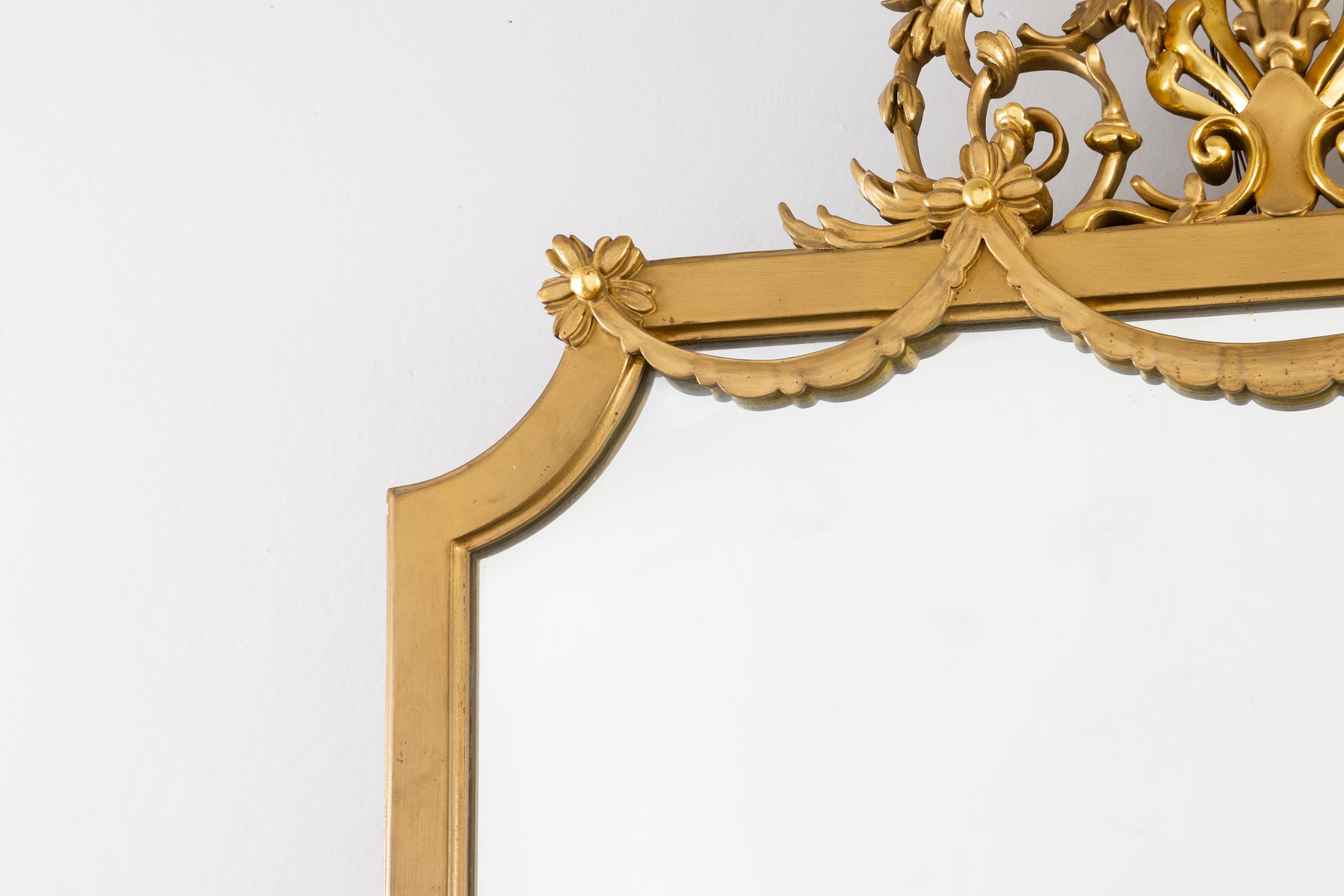 20th Century Elegant Mid -Century Italian Gilt-wood Mirror, 1950' For Sale