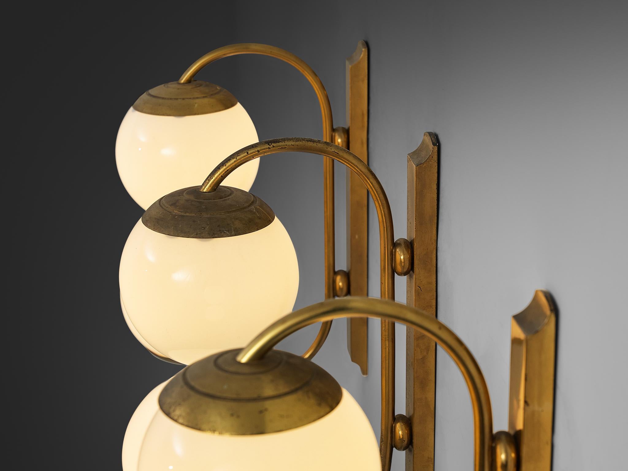 Elegante italienische Wandleuchten aus der Mitte des Jahrhunderts aus Messing und Glas (Italienisch)