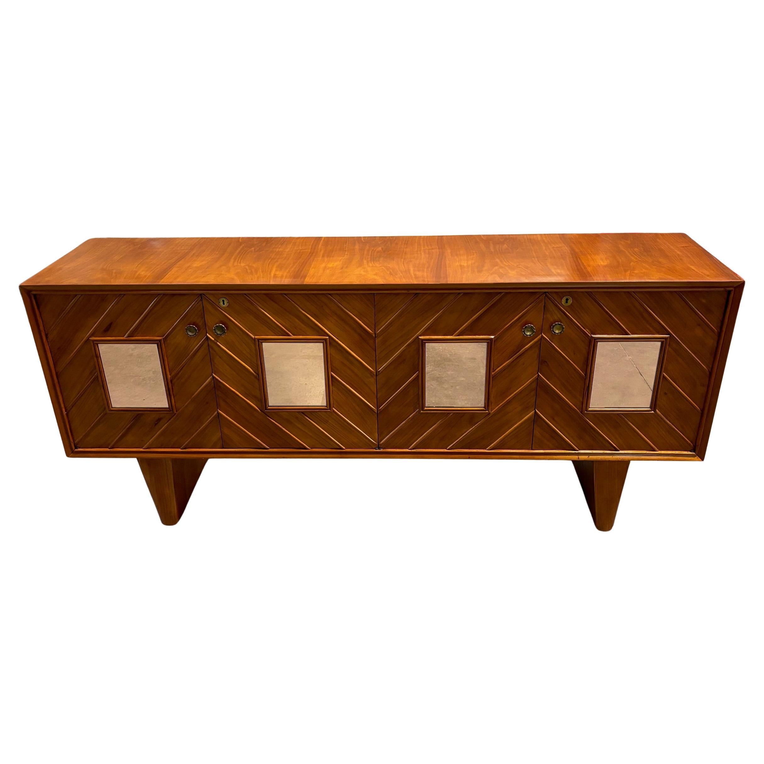 Elegant Mid-Century Italian Wooden Sideboard, Milan, 1940s