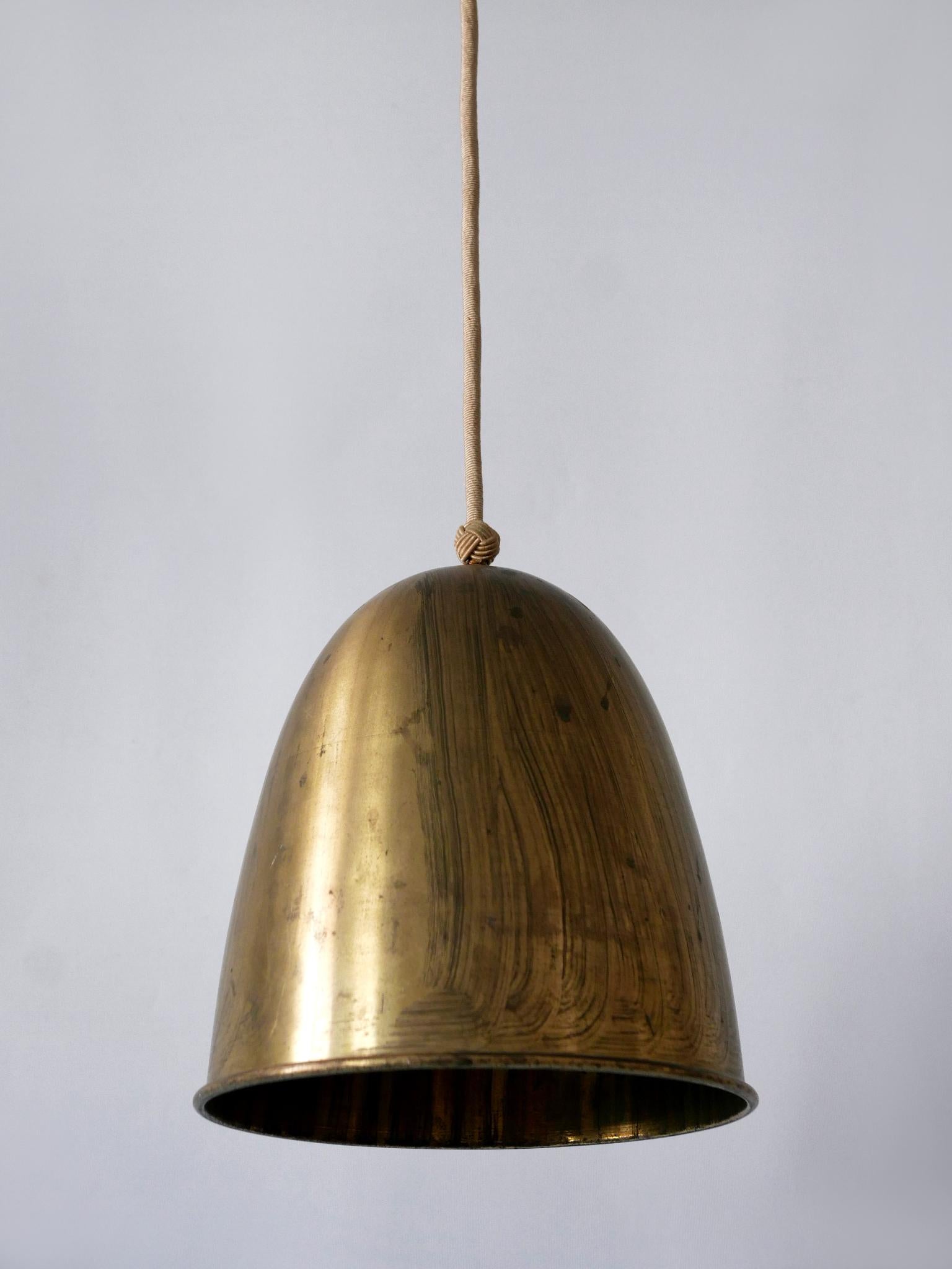 Metà XX secolo Eleganza della lampada a sospensione in ottone della metà del secolo scorso Germania anni '50 in vendita