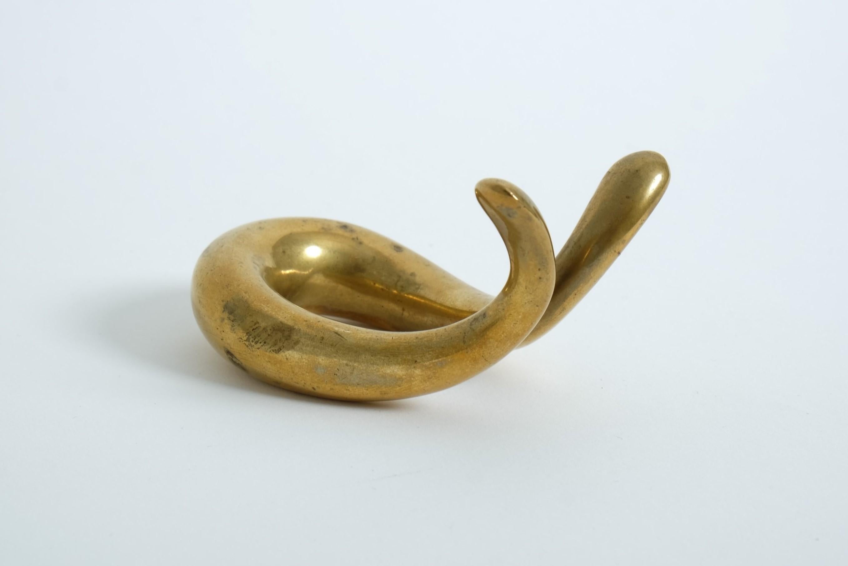 Elegant Mid Century Modern Brass Pipe Holder By Carl Auböck, Austria 1950s For Sale 6