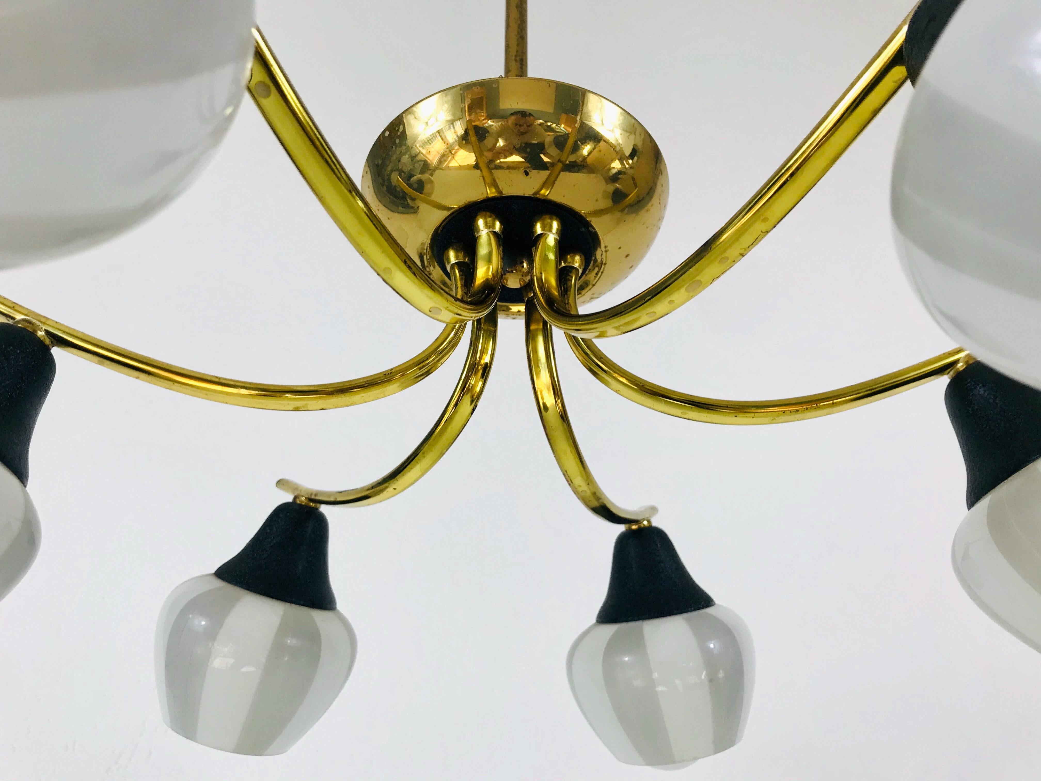 Elegant Mid-Century Modern Brass Sputnik Chandelier, 1960s, France 1