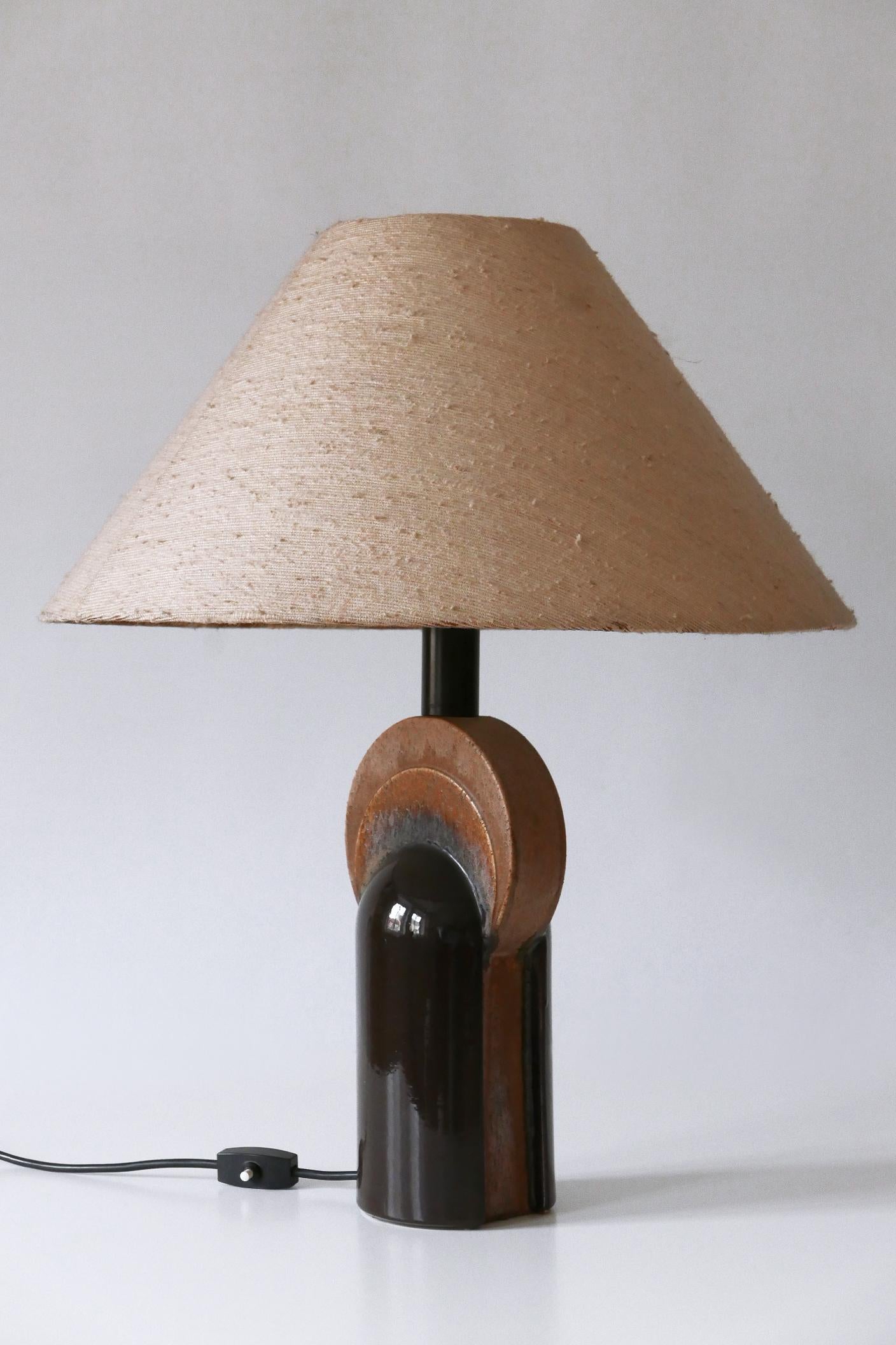 Elegant Mid-Century Modern Ceramic Table Lamp by Leola Design Germany 1960s For Sale 2