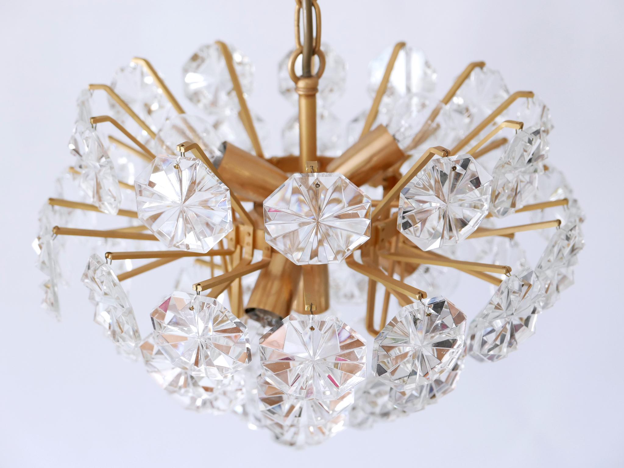 Elegant Mid Century Modern Crystal Chandelier by Christoph Palme Germany 1970s For Sale 5