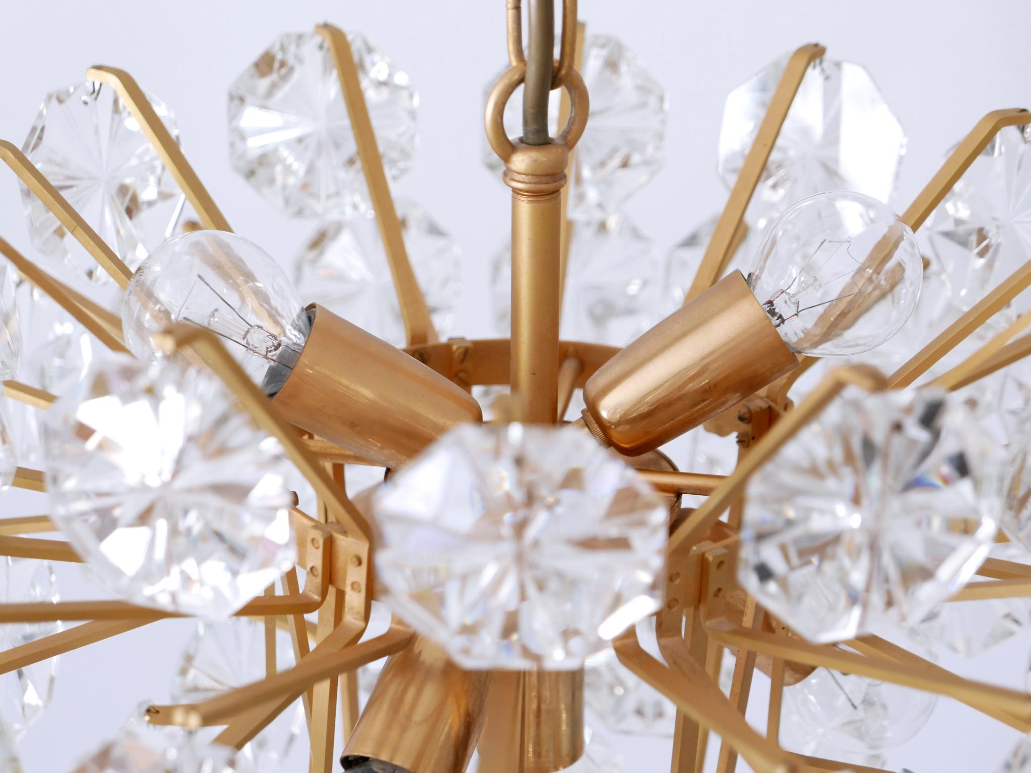 Elegant Mid Century Modern Crystal Chandelier by Christoph Palme Germany 1970s For Sale 11
