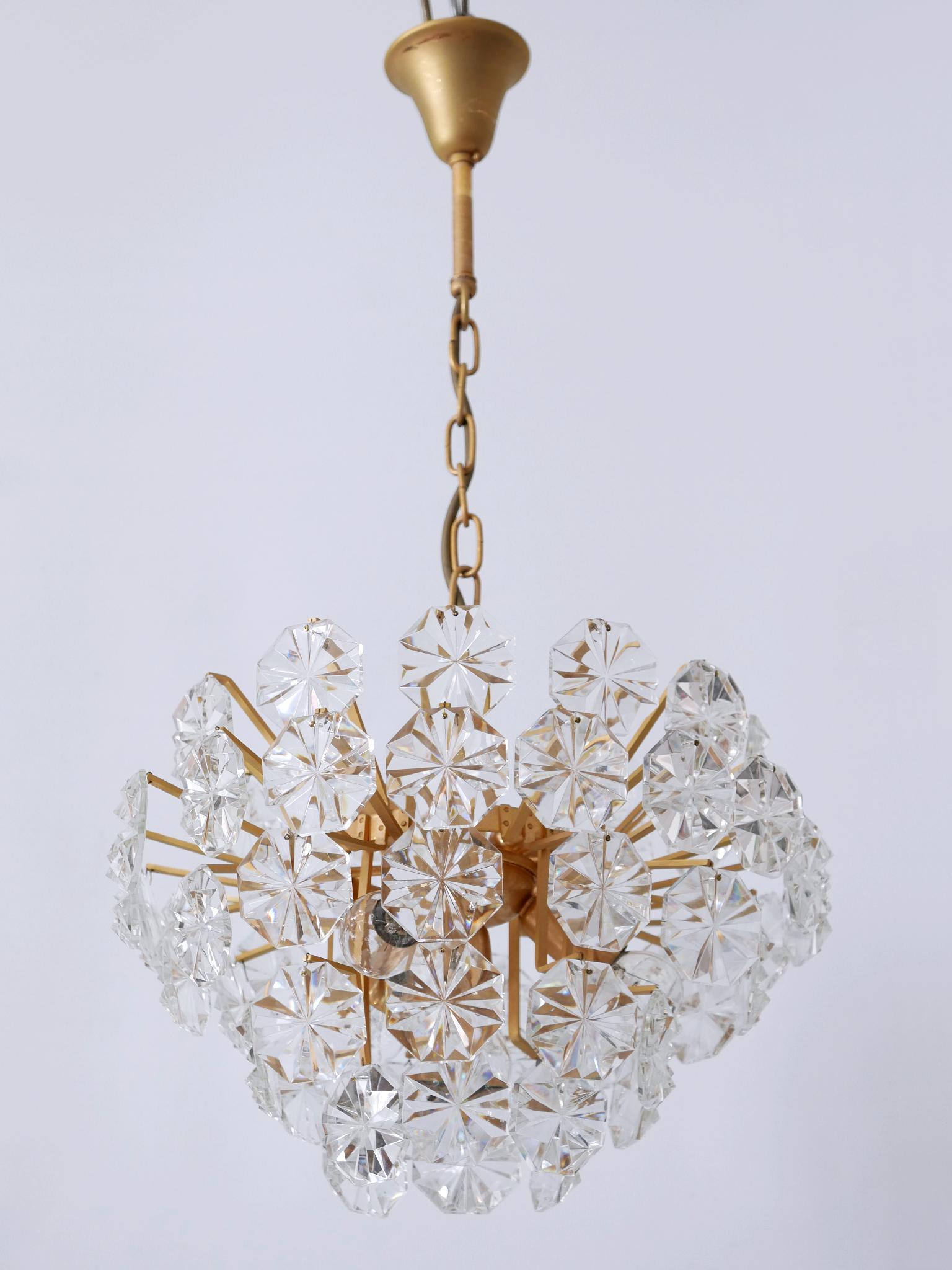 Mid-Century Modern Elegant Mid Century Modern Crystal Chandelier by Christoph Palme Germany 1970s For Sale