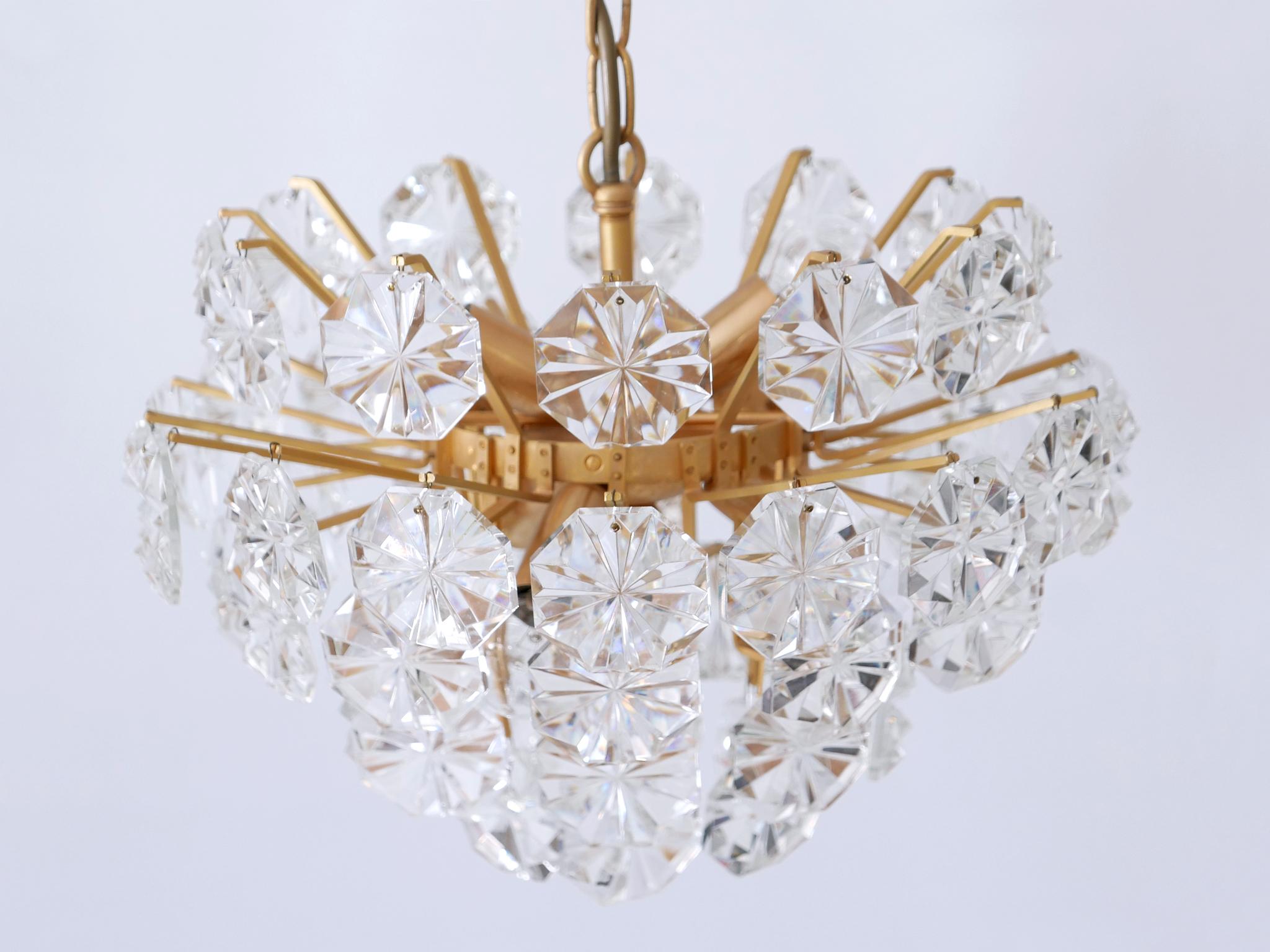 Late 20th Century Elegant Mid Century Modern Crystal Chandelier by Christoph Palme Germany 1970s For Sale